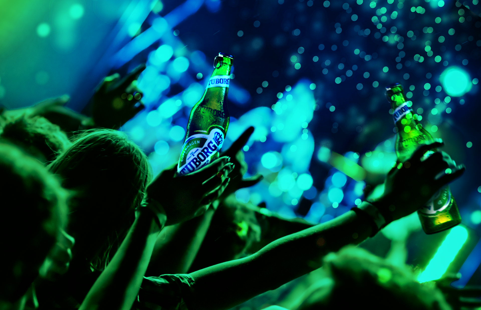 Nghieng goc nhin, 'giat mo' trai nghiem vui doc dao voi Tuborg hinh anh