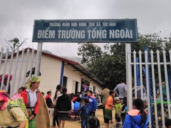 Dang Quang Watch,  Nuoi em anh 2