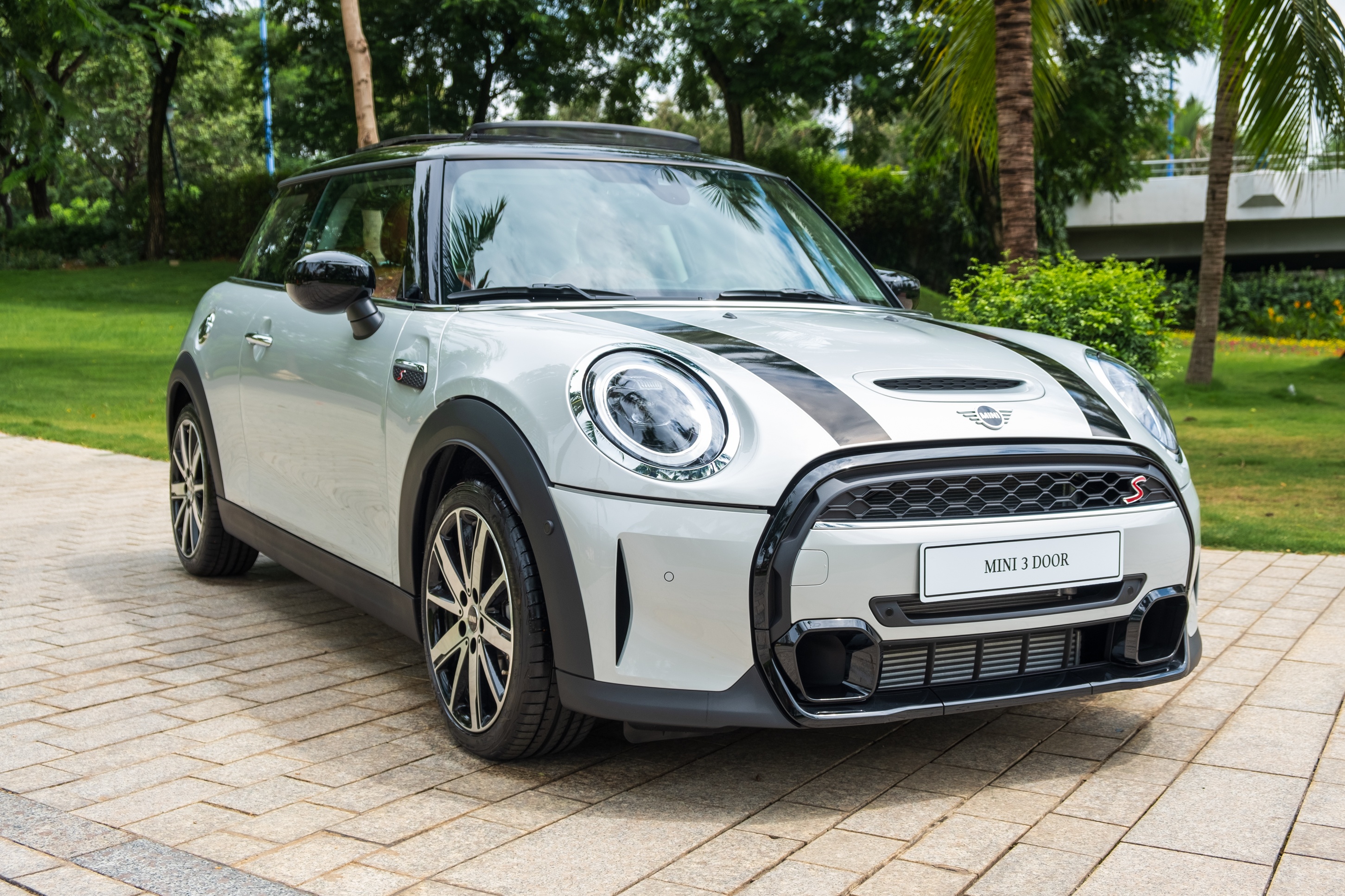 MINI 3-Cửa ảnh 3 MINI 3-Cua anh 3