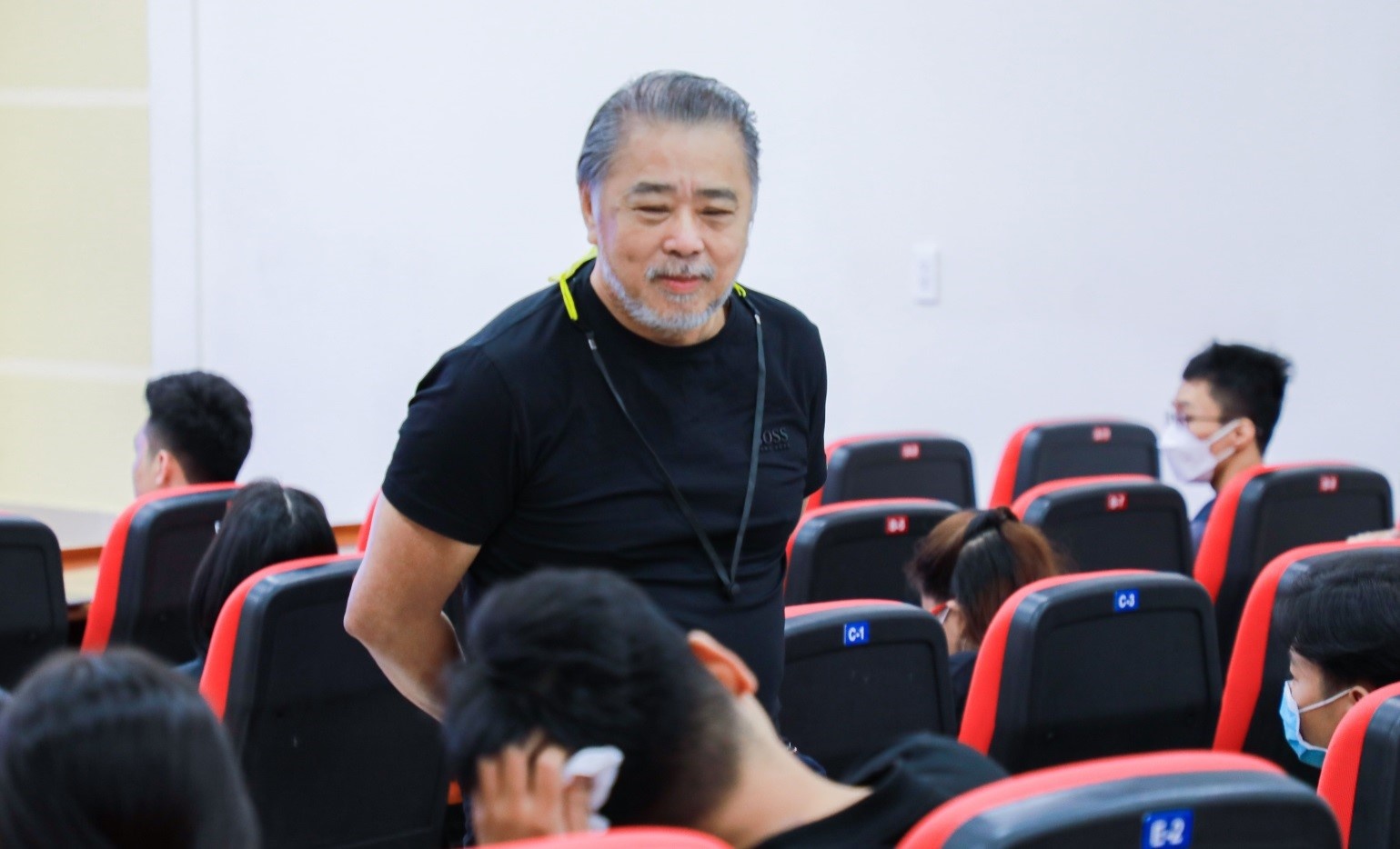 UEF ảnh 2 UEF anh 2