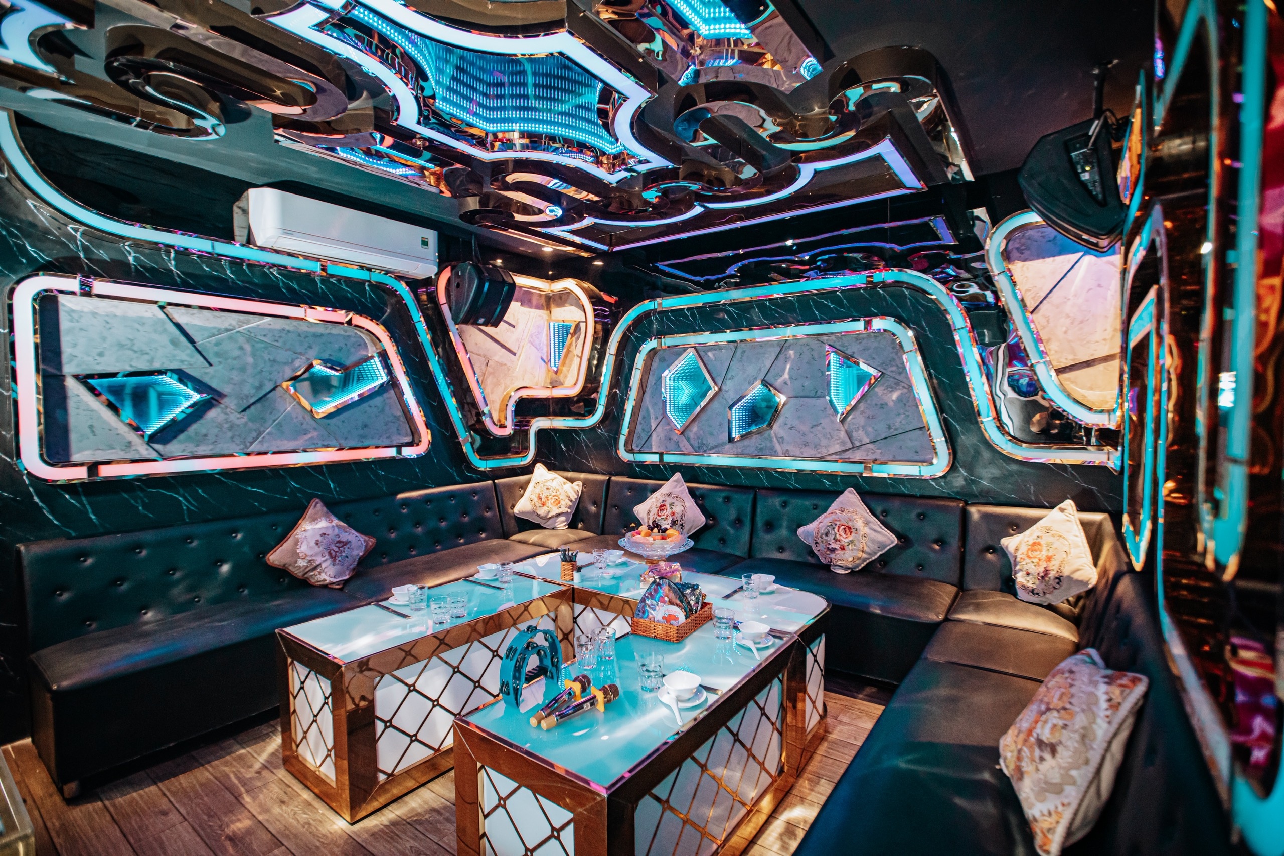 Kingdom Karaoke anh 3