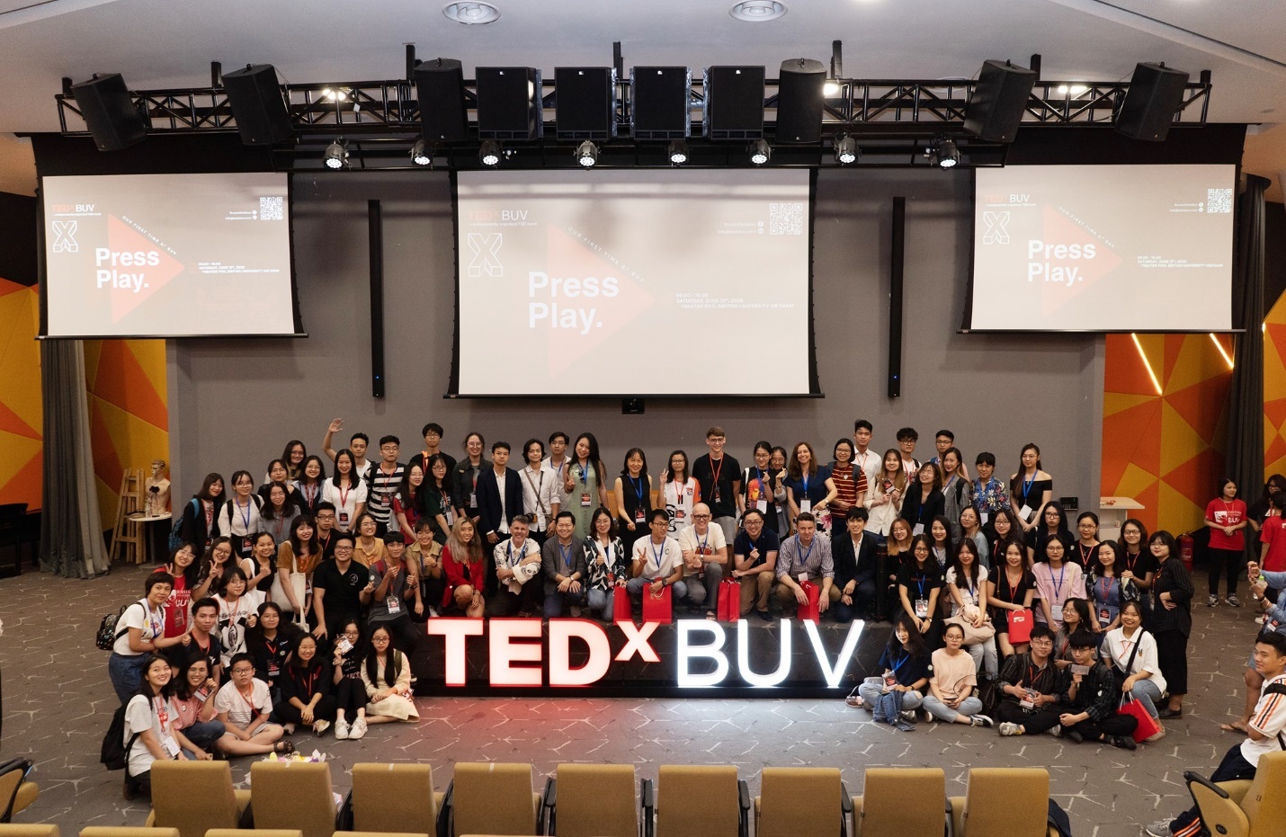 TEDx BUV, Z-Marketer - hoat dong sinh vien duoc nang tam chuyen nghiep hinh anh
