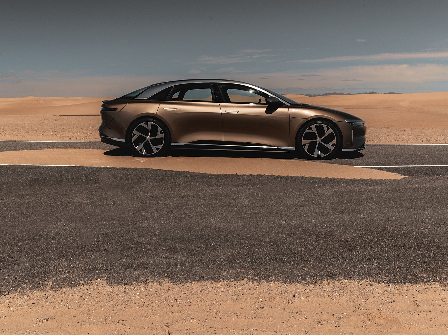 Trung Dong chuan bi gi cho ky nguyen xe dien ‘hau dau mo’? hinh anh