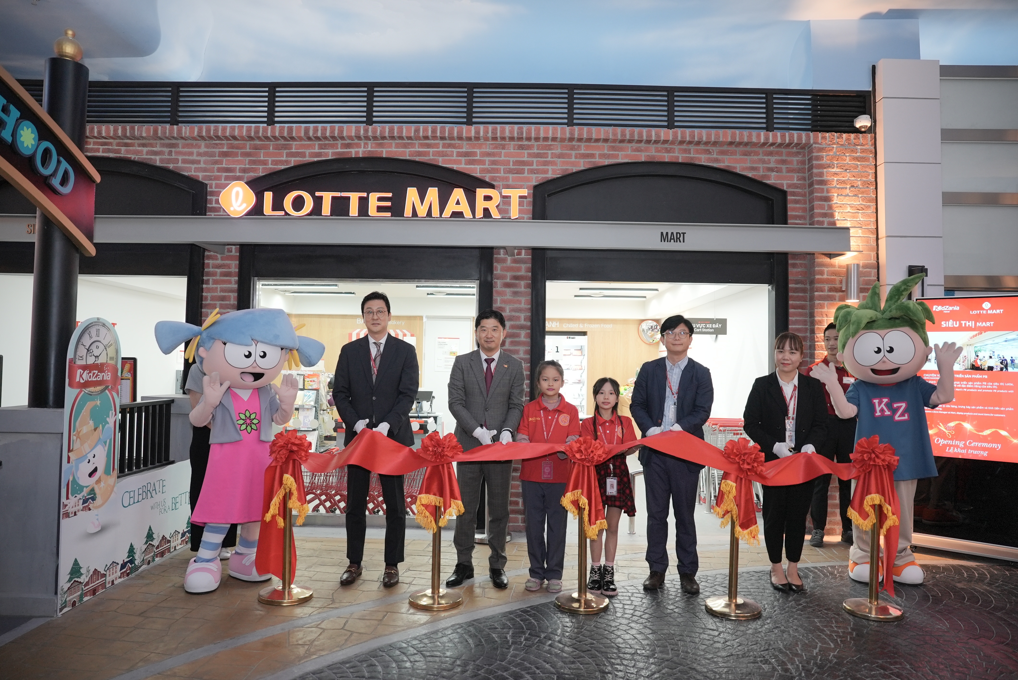 KidZania Ha Noi,  Lotte Mart anh 1