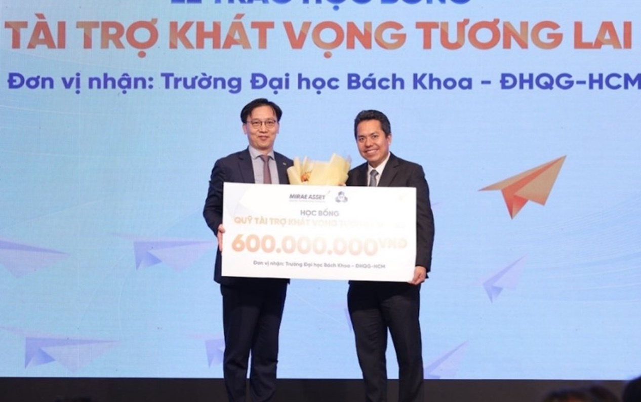 Mirae Asset tang hoc bong tri gia hon 4 ty dong cho sinh vien Viet Nam hinh anh