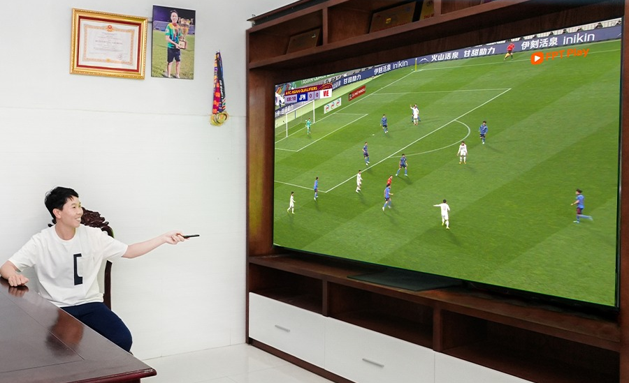 Samsung QLED 98 inch anh 2