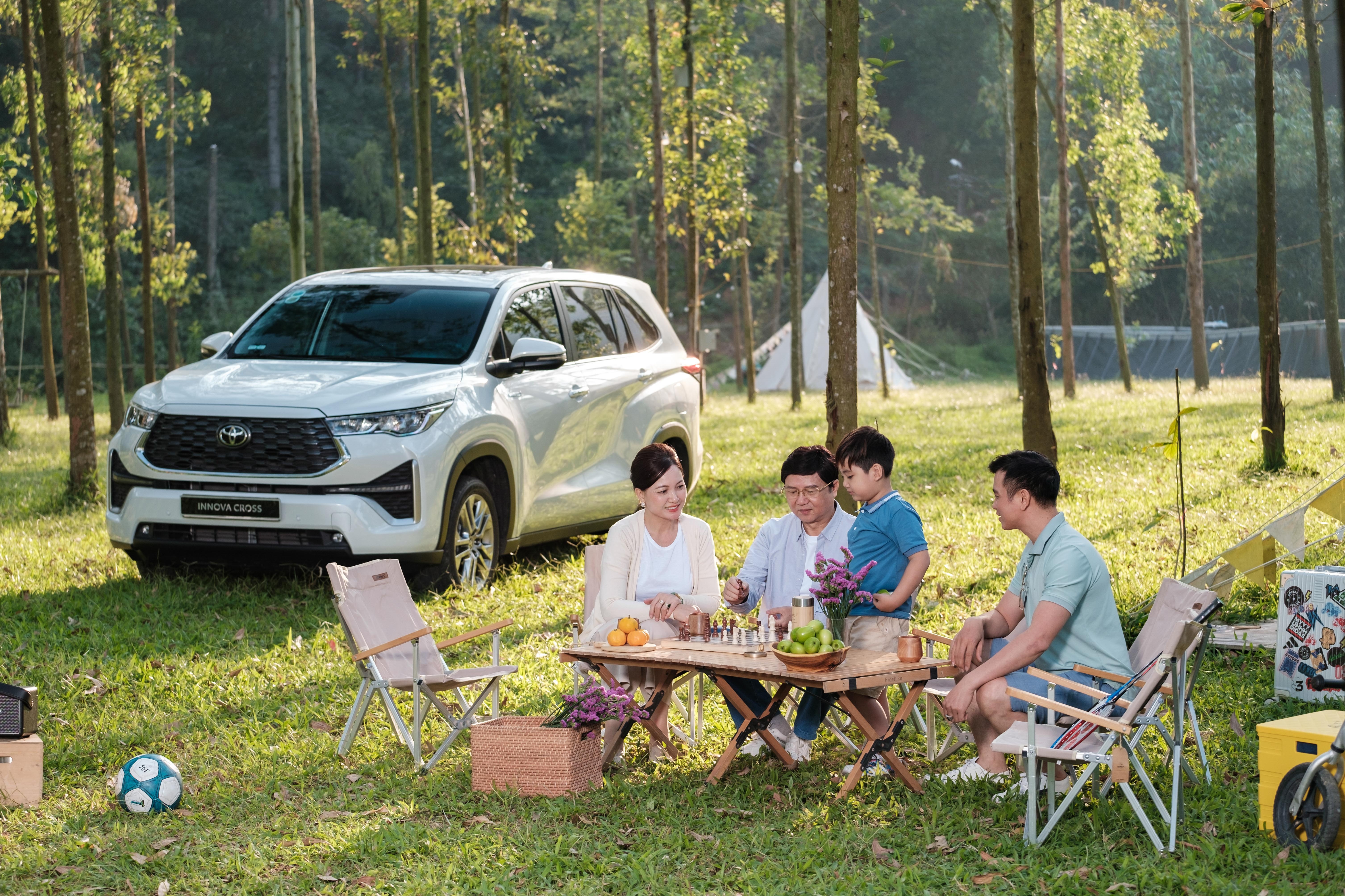 Toyota Innova Cross anh 7