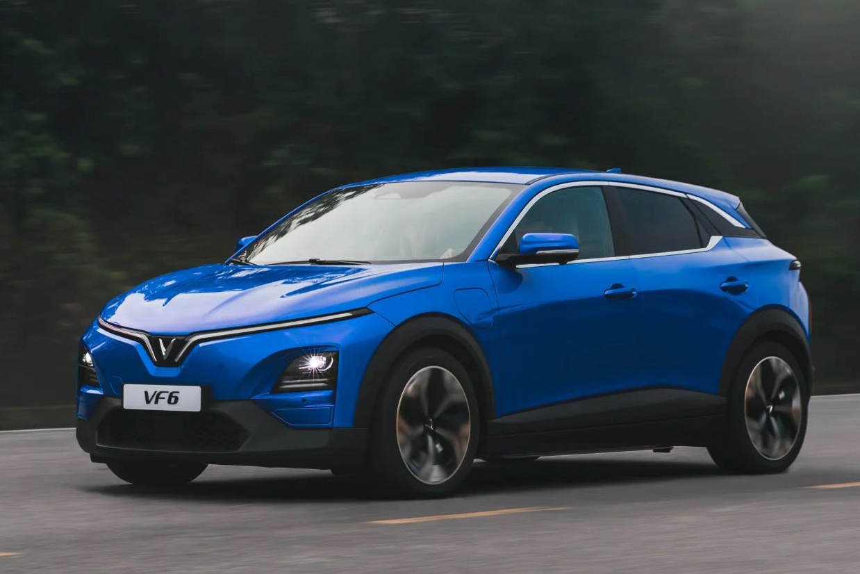 Nguoi dung noi gi ve VF 6 sau chien thang tai Car Awards 2023 hinh anh