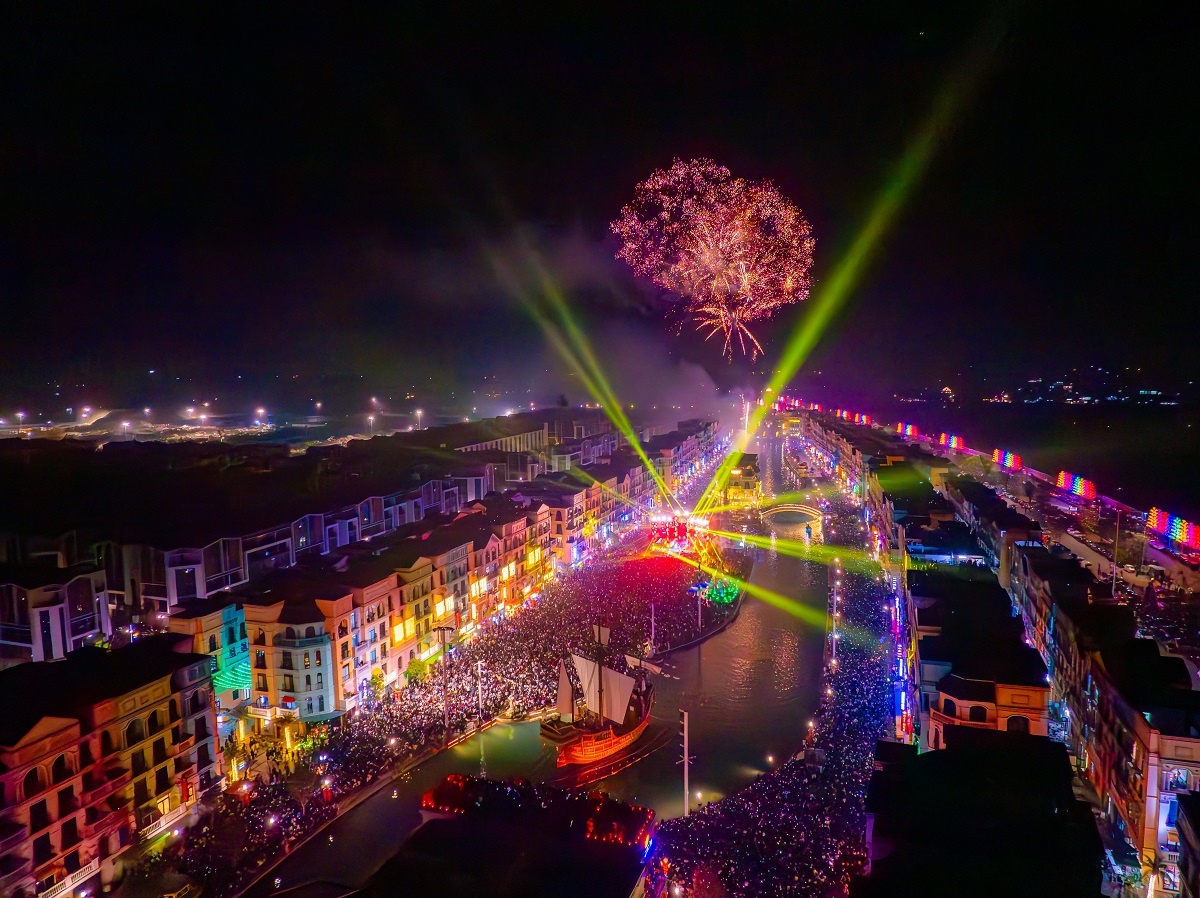 Hoi cho xuan 2024 anh 1