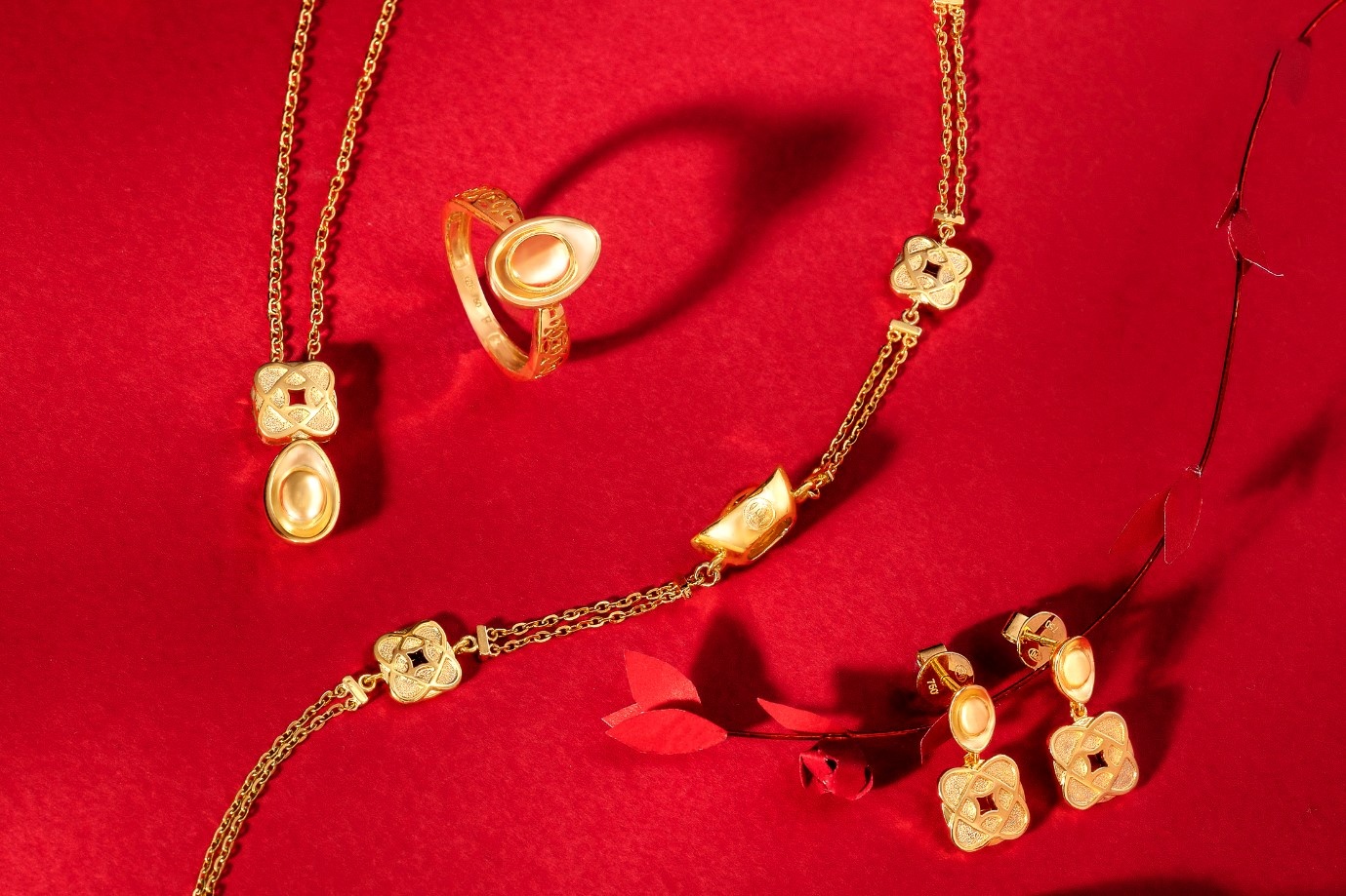 Nhung mau trang suc giup nang dien ao dai Tet them xinh hinh anh