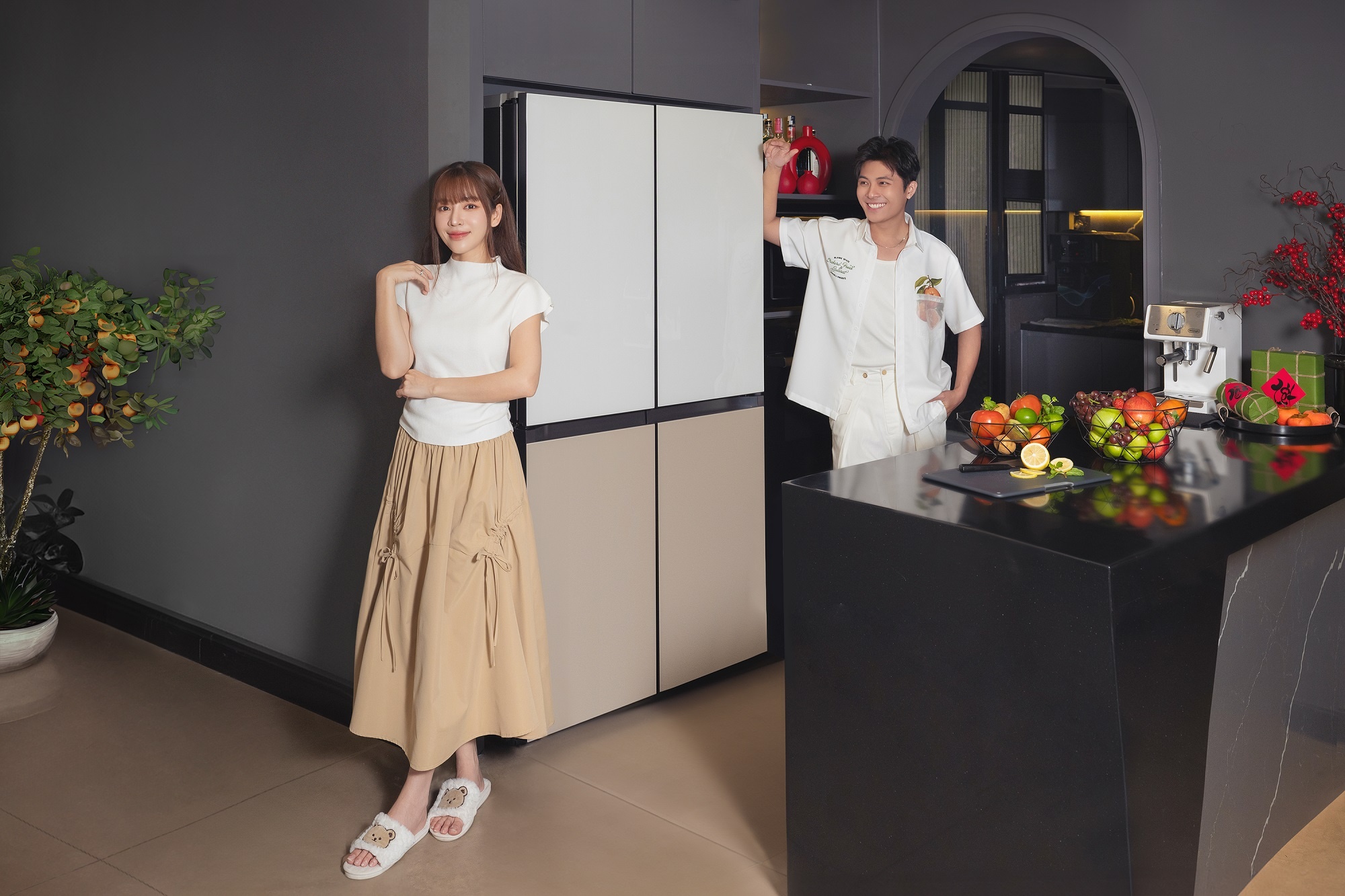 Nha moi cua Gin Tuan Kiet - Puka so huu tron bo do gia dung Samsung hinh anh