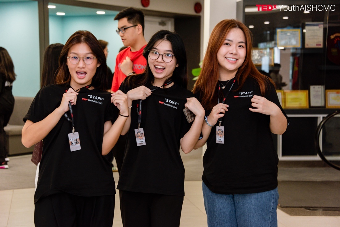 AIS truyen cam hung qua cac du an cong dong y nghia hinh anh