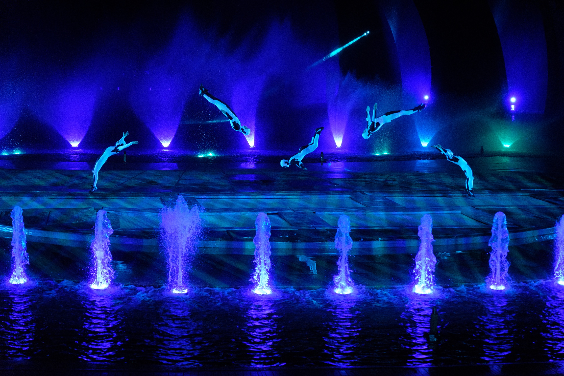 Show dien do nguoi Phap dan dung tai Phu Quoc chinh phuc khan gia hinh anh