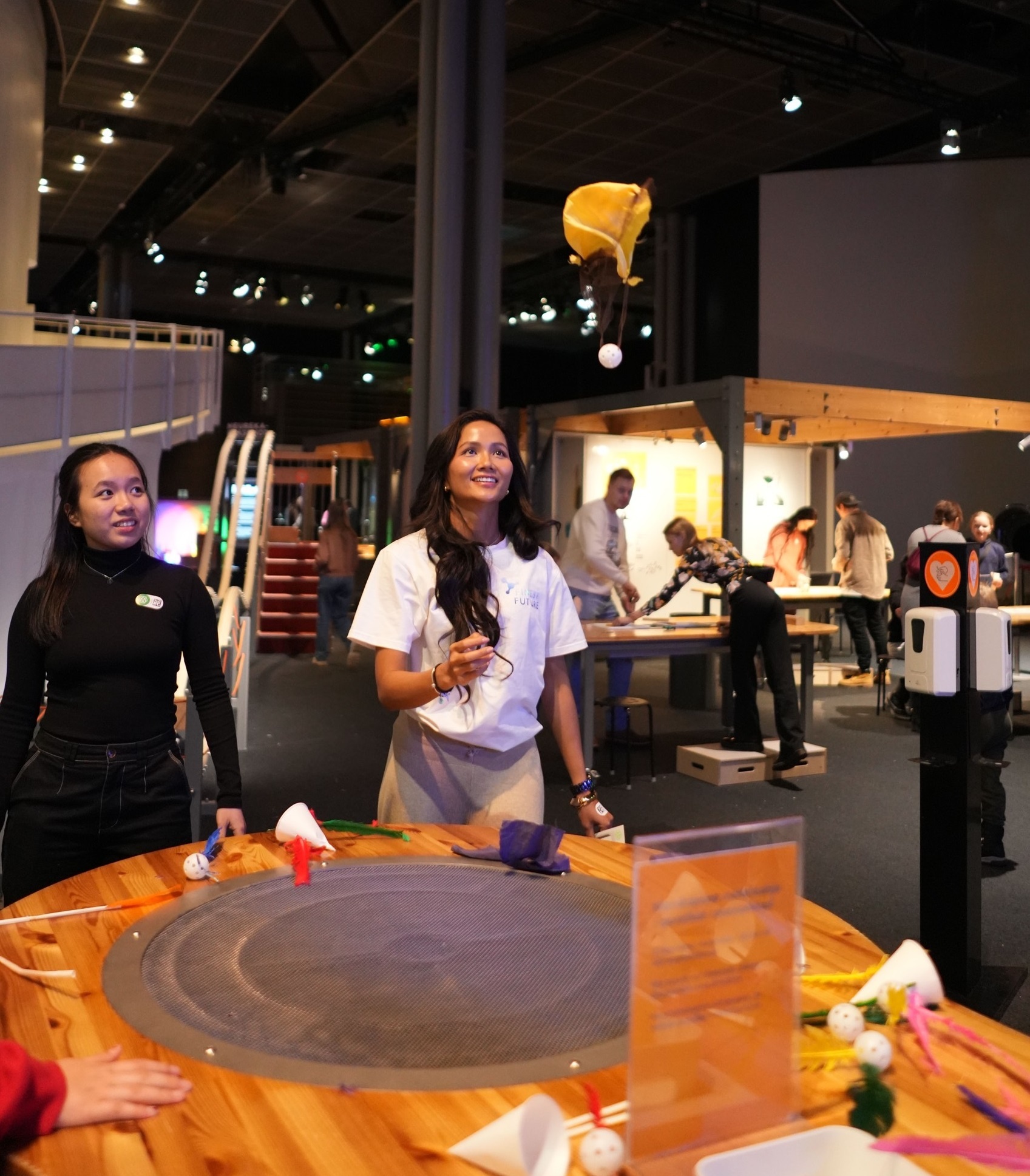 H'Hen Nie,  Finest Future anh 4