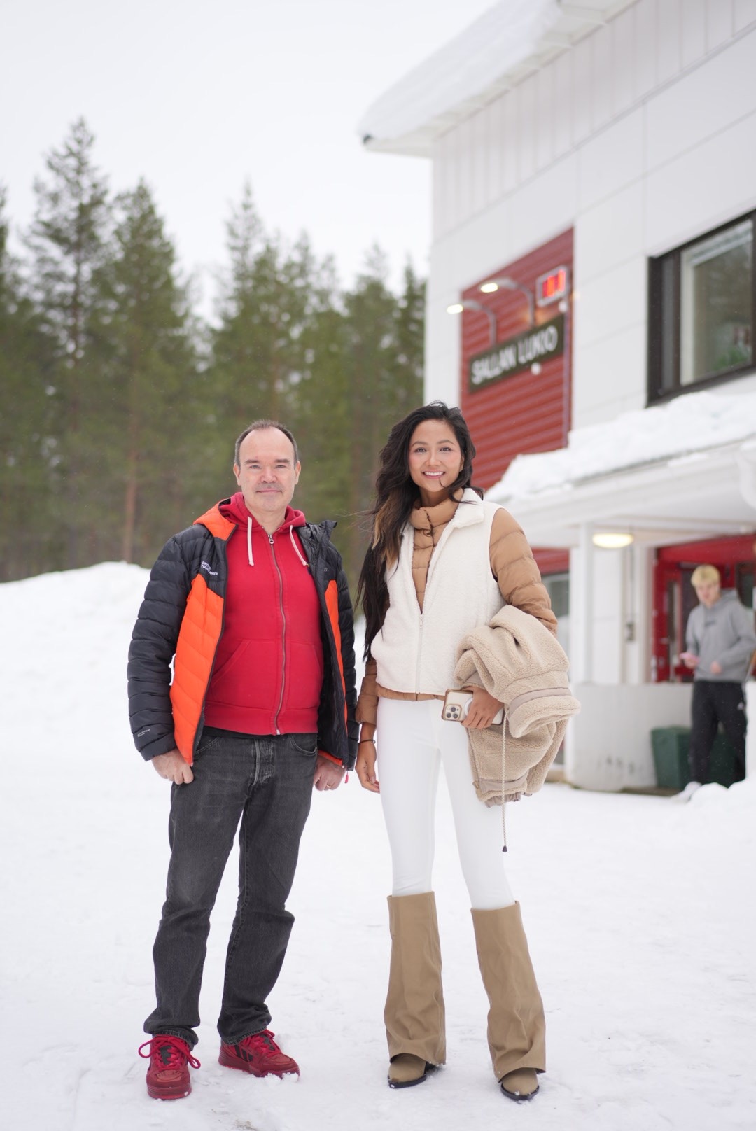 H'Hen Nie,  Finest Future anh 3