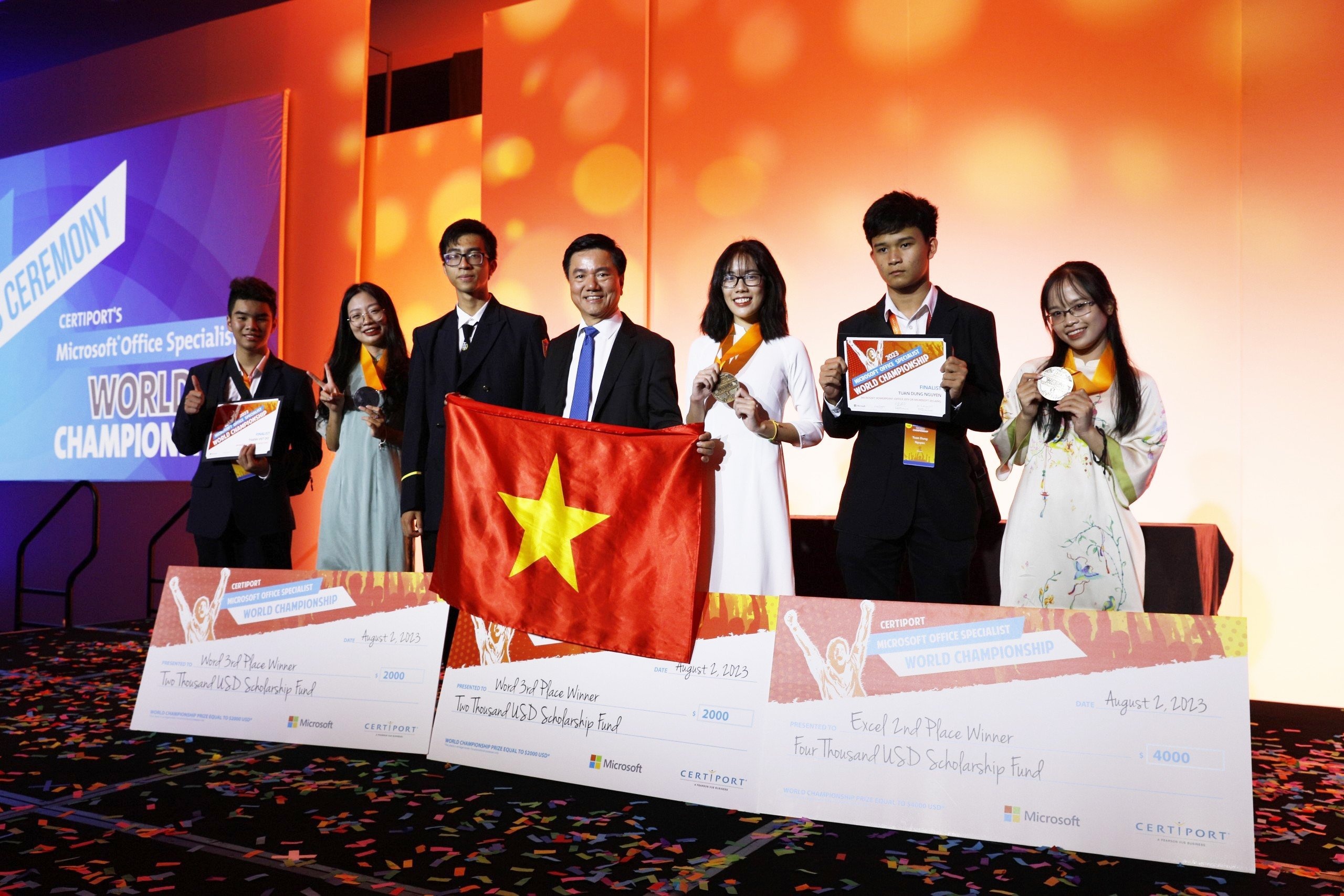 MOSWC - Viettel 2024 san sang buoc vao vong loai quoc gia hinh anh