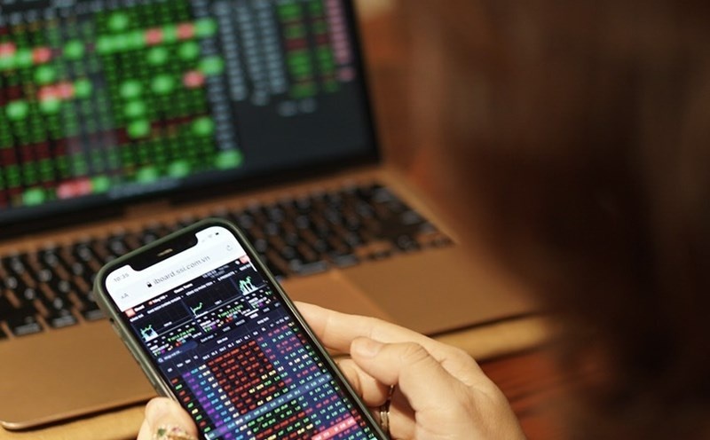 Bay loi khuyen dau tu chung khoan cho nguoi moi bat dau hinh anh