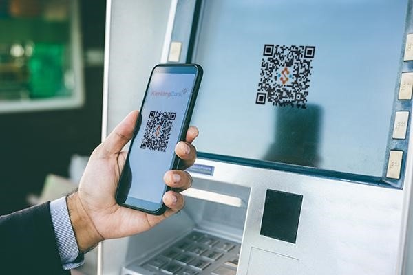 Rut tien bang ma QR - tien ich so cho cuoc song thanh thoi hinh anh