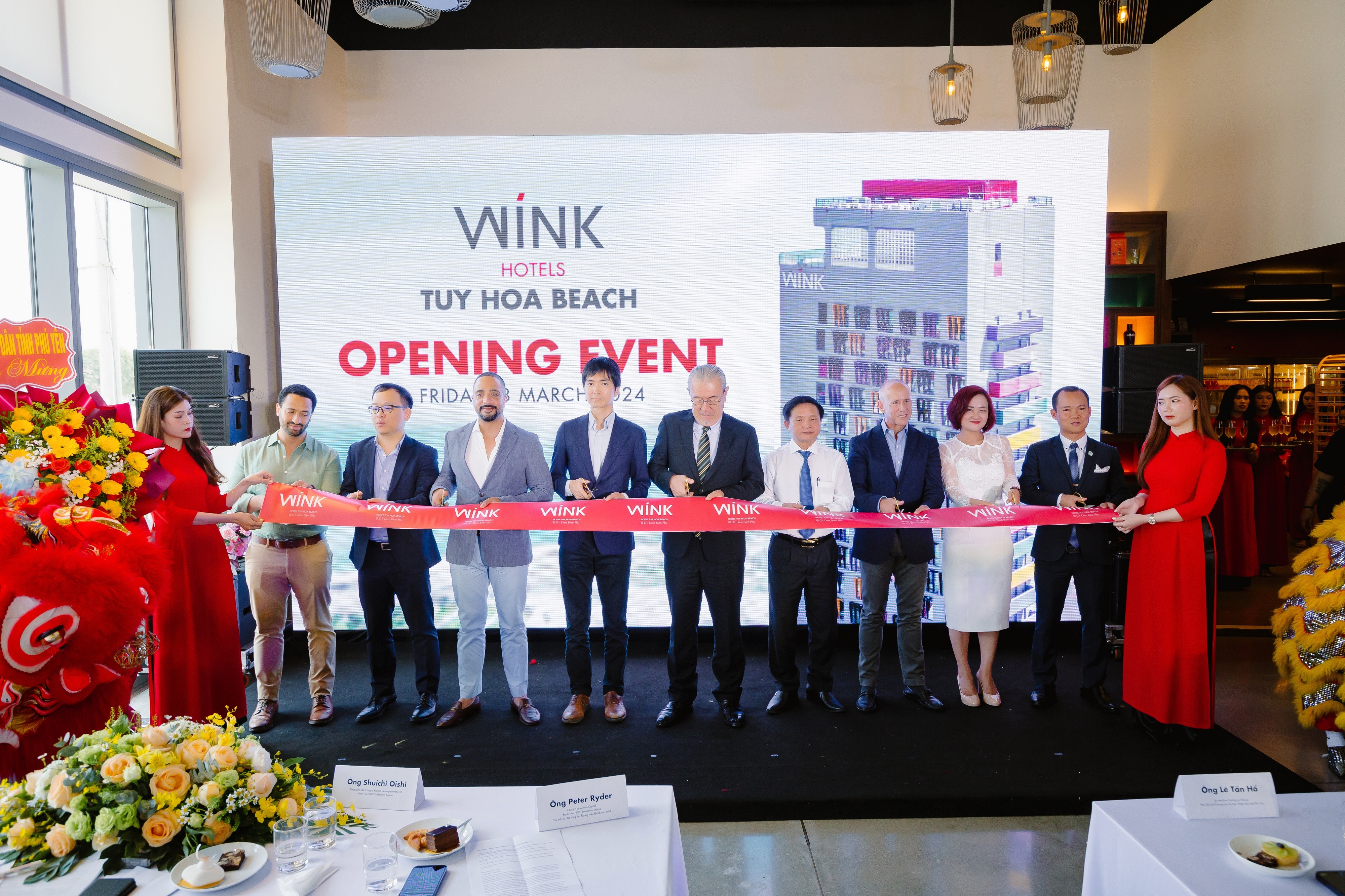 Wink Hotel anh 2