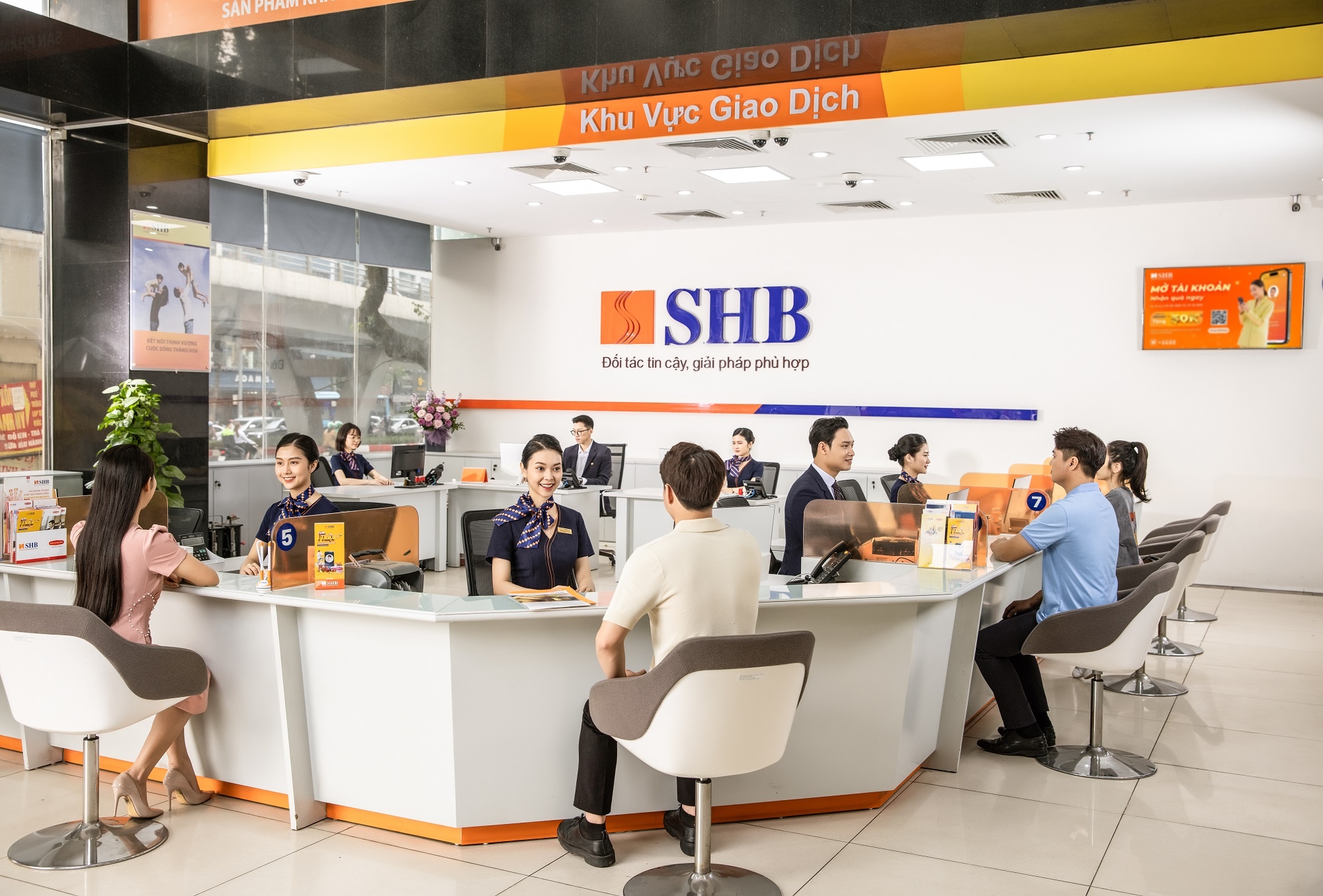 SHB dong loat giam lai suat cho vay con tu 5,79%/nam hinh anh