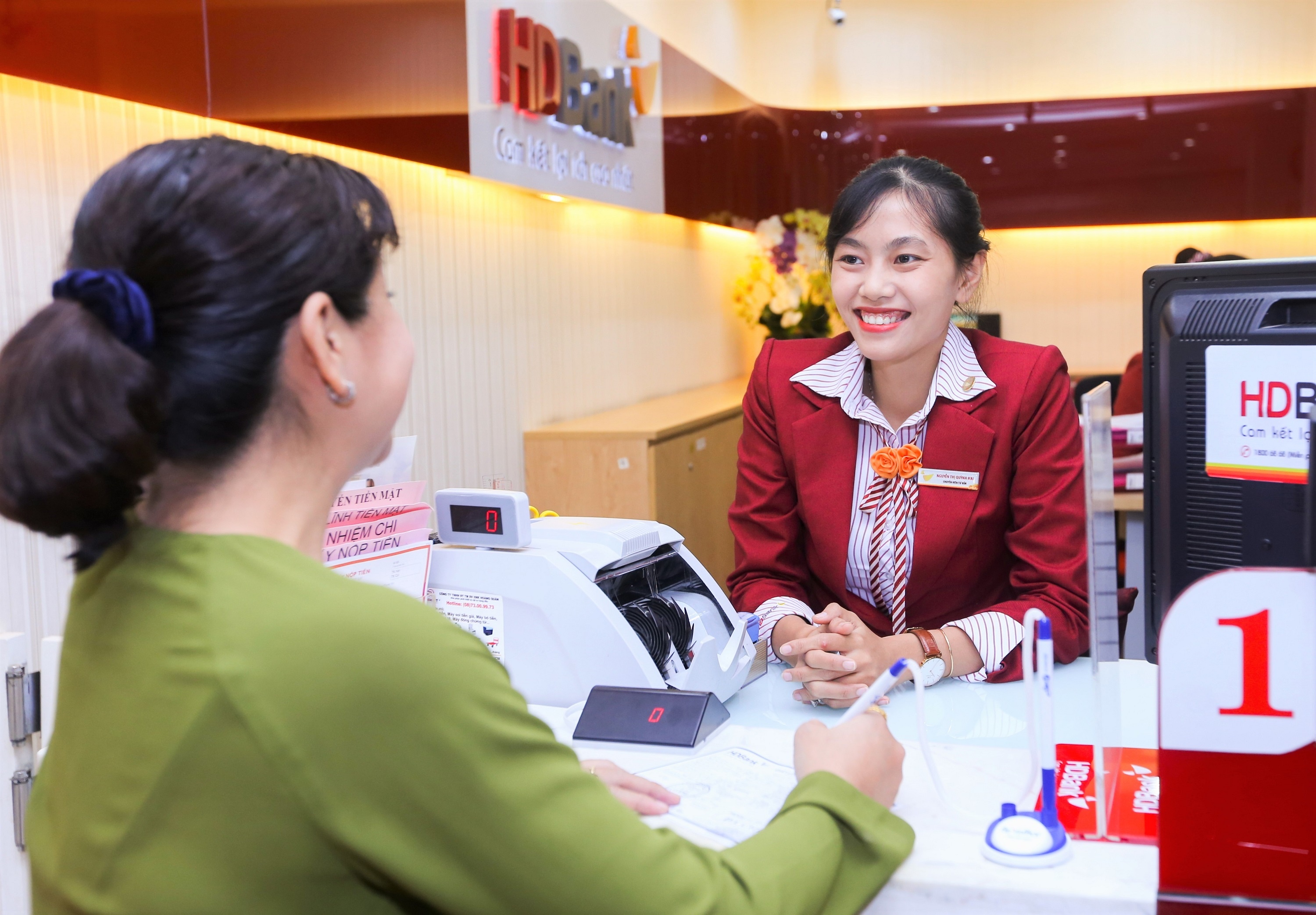 HDBank,  ngan hang anh 4