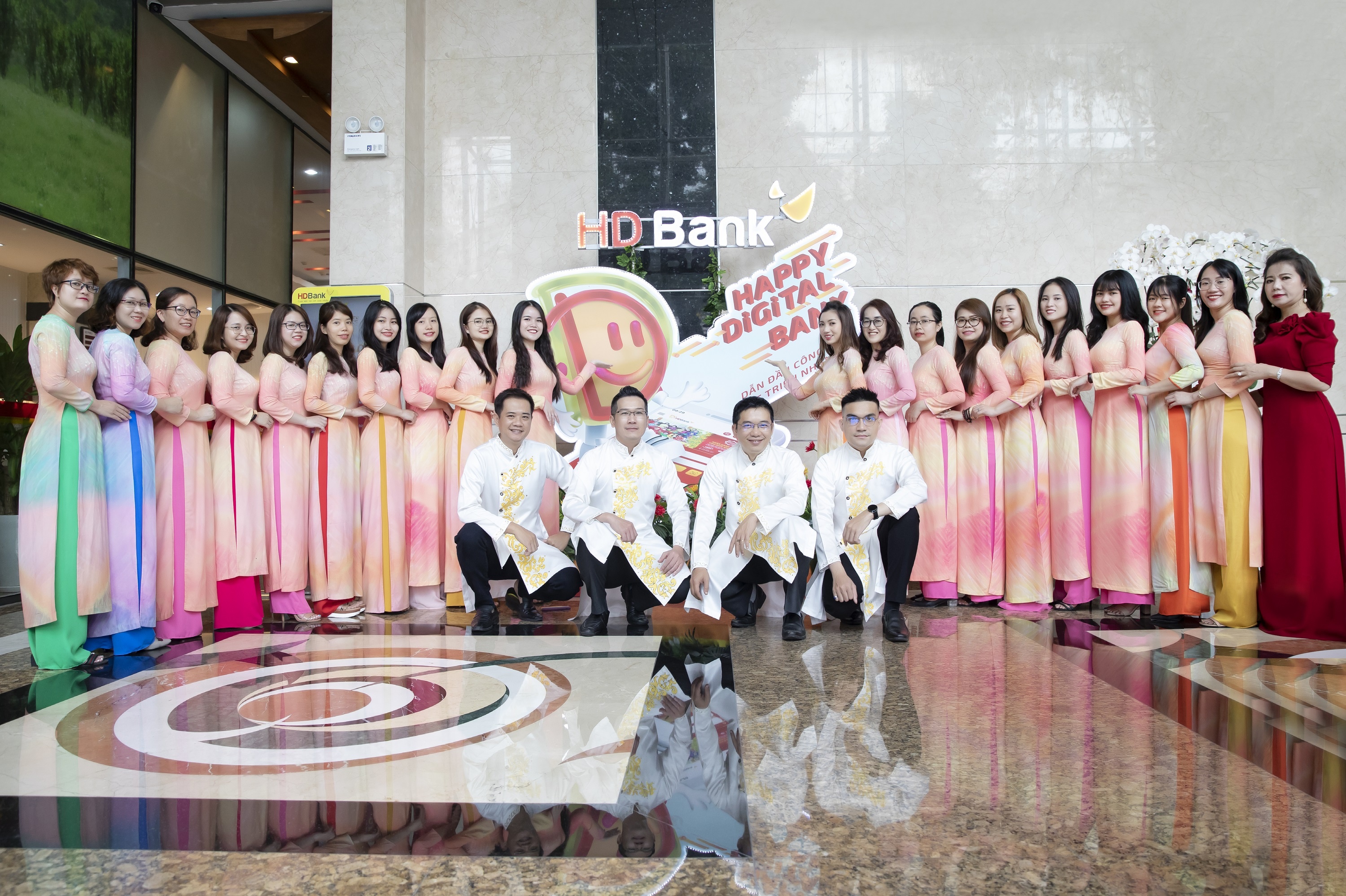 HDBank,  ngan hang anh 7