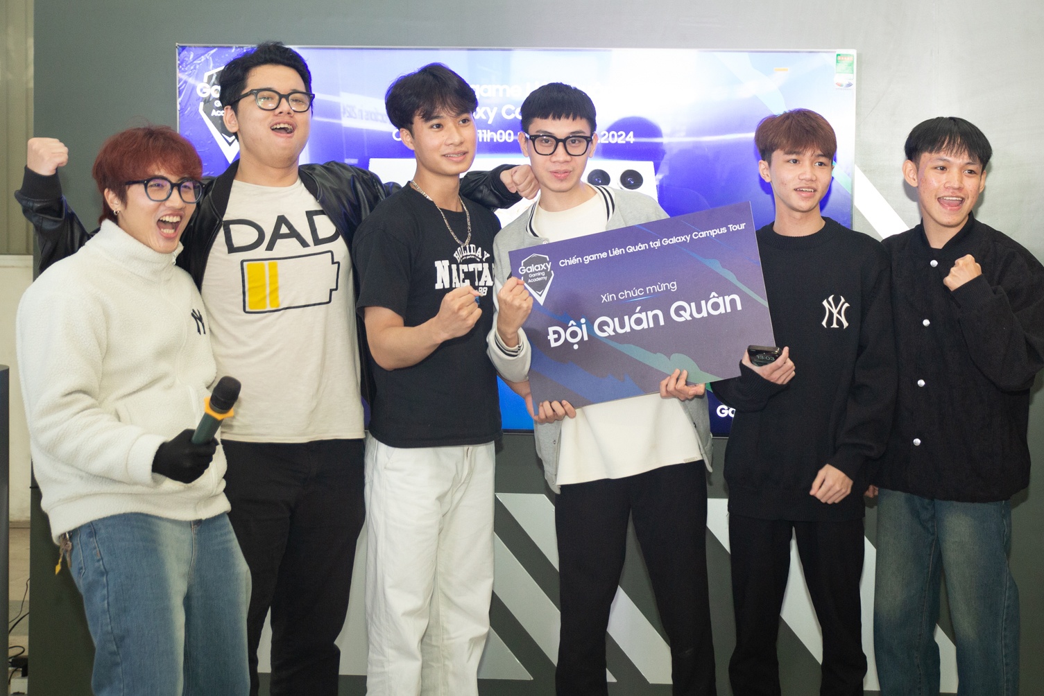 Sinh vien nhan bi kip 'bung lua chien game' tu Galaxy Campus Tour hinh anh