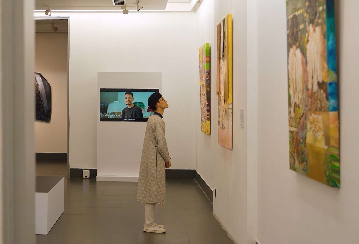 Trien lam UOB Painting of the Year qua lang kinh cong dong nghe thuat hinh anh