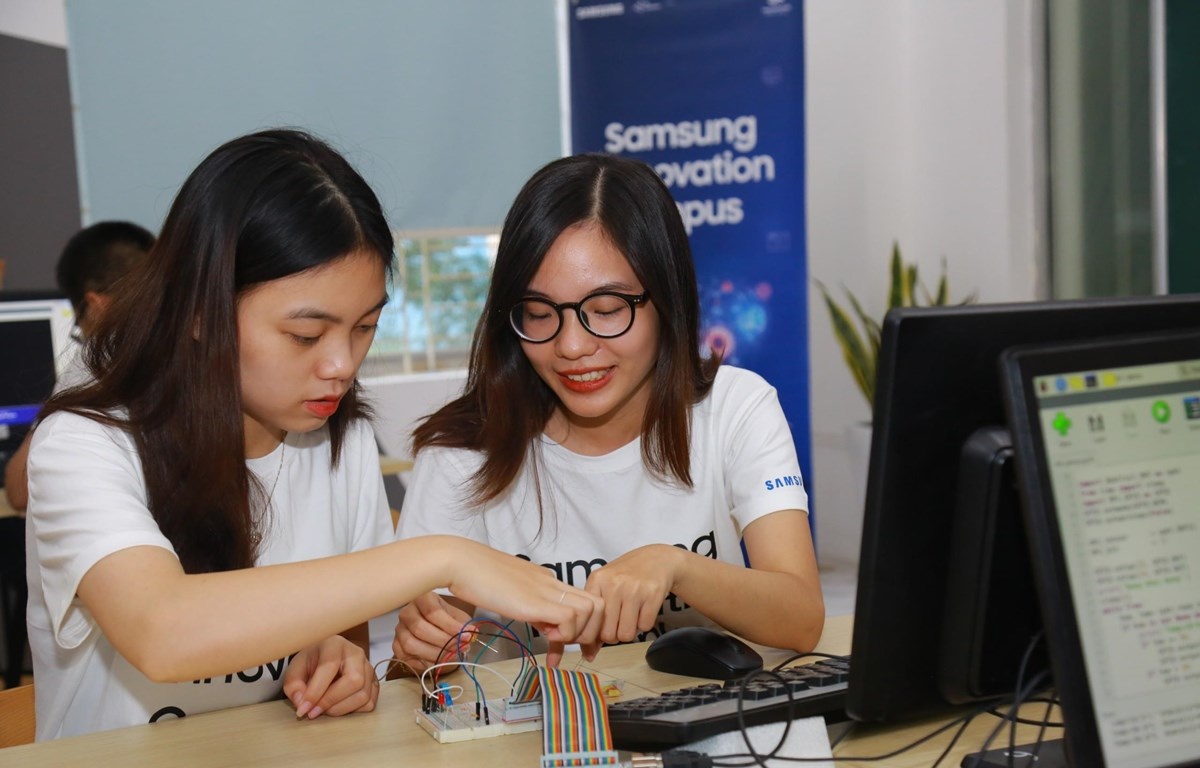 Lo trinh va co hoi tai Samsung Innovation Campus hinh anh