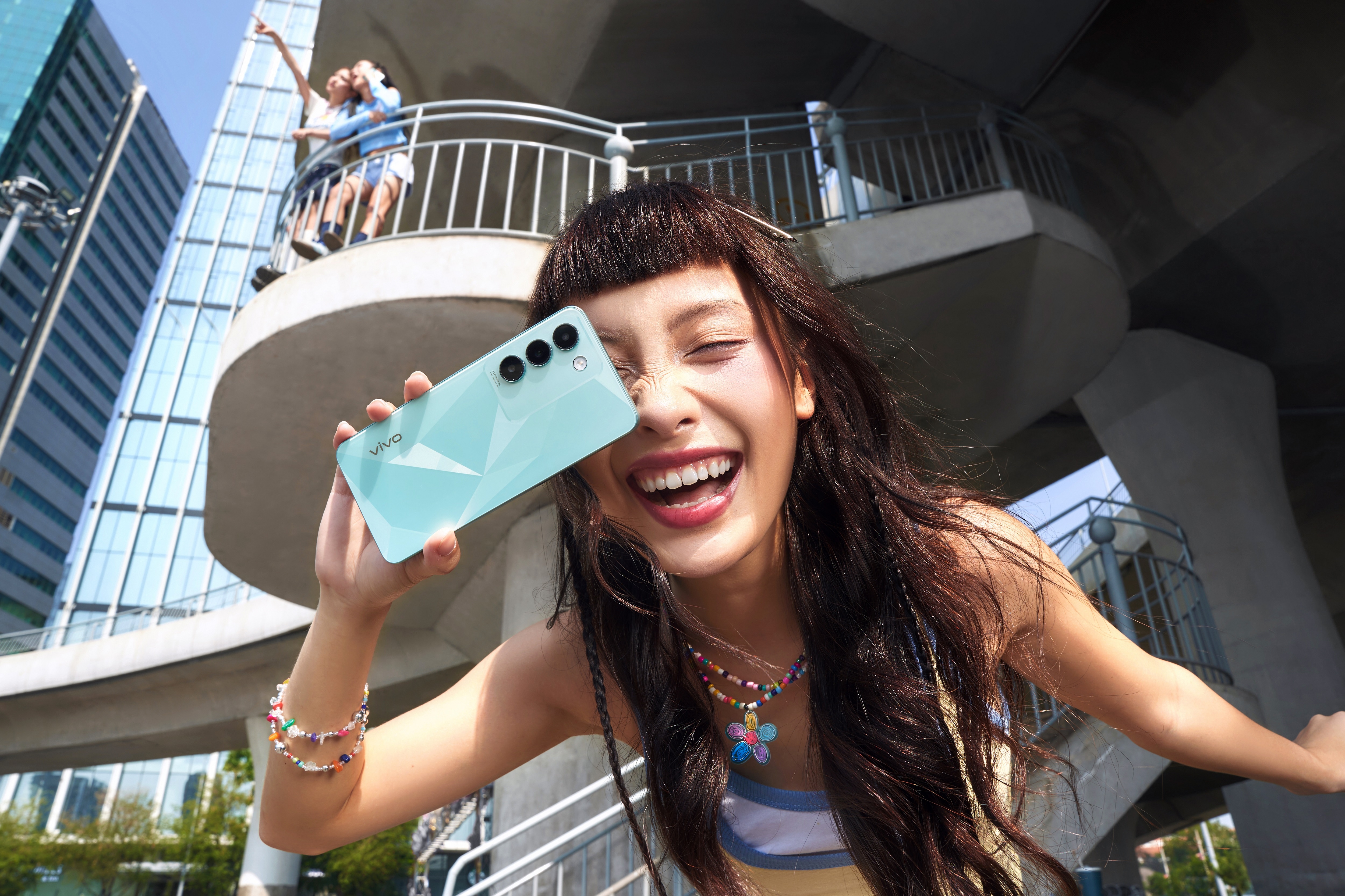 Vivo ra mat Y100, nang cap toan dien dong Y Series hinh anh