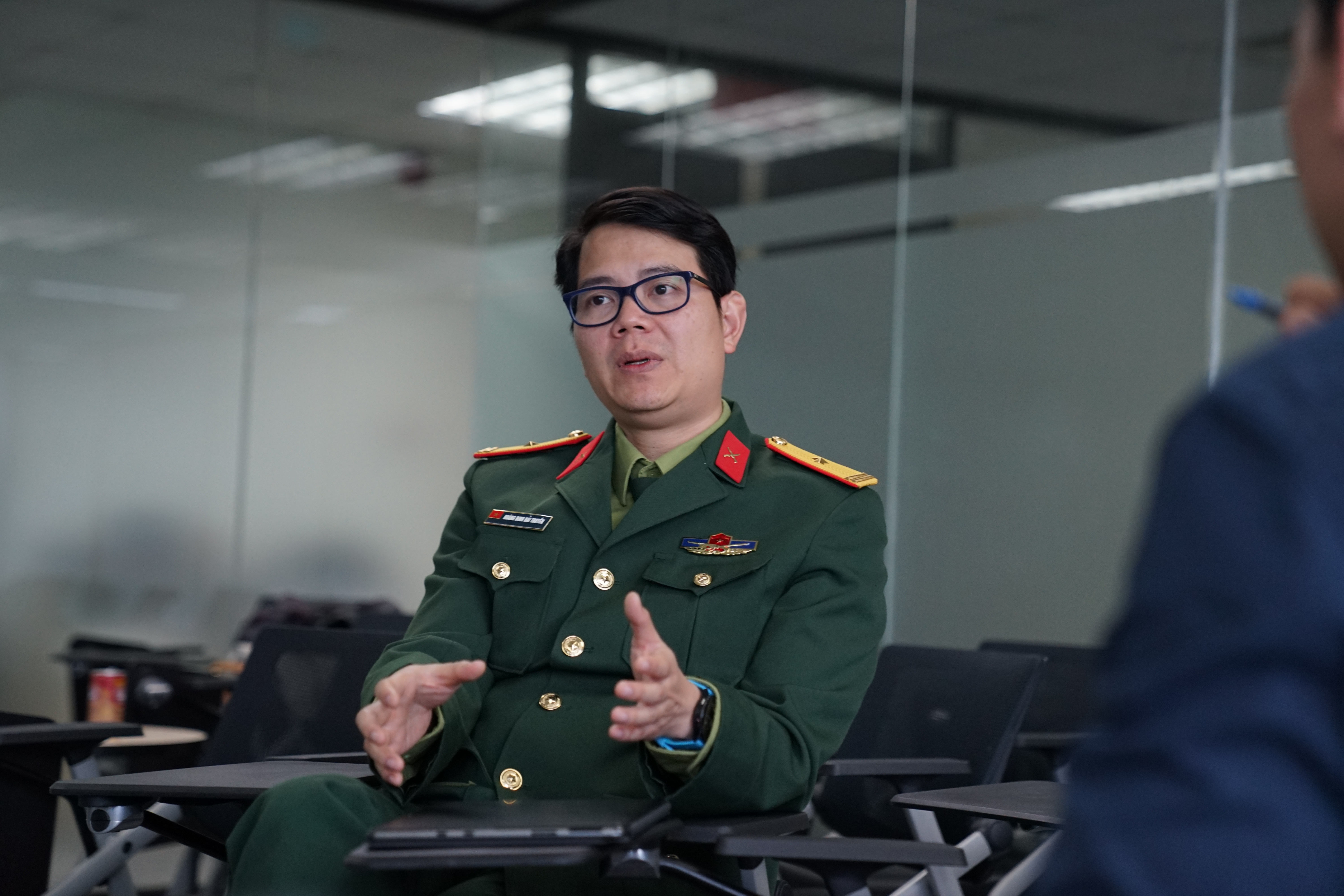 Khang dinh chu quyen trong cong nghe vien thong hinh anh