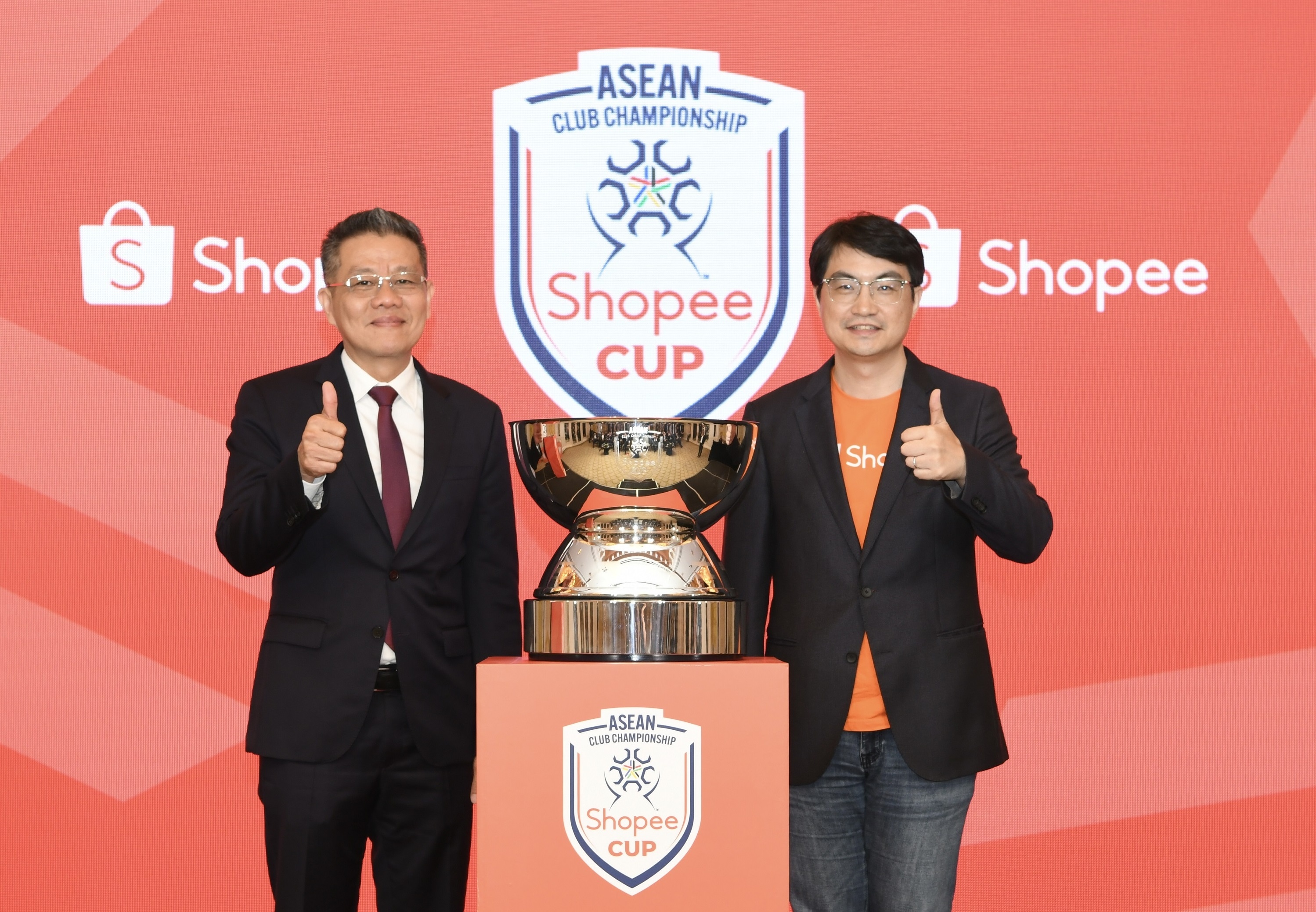 AFF cong bo san TMDT Shopee la doi tac tai tro chinh Giai Shopee Cup hinh anh