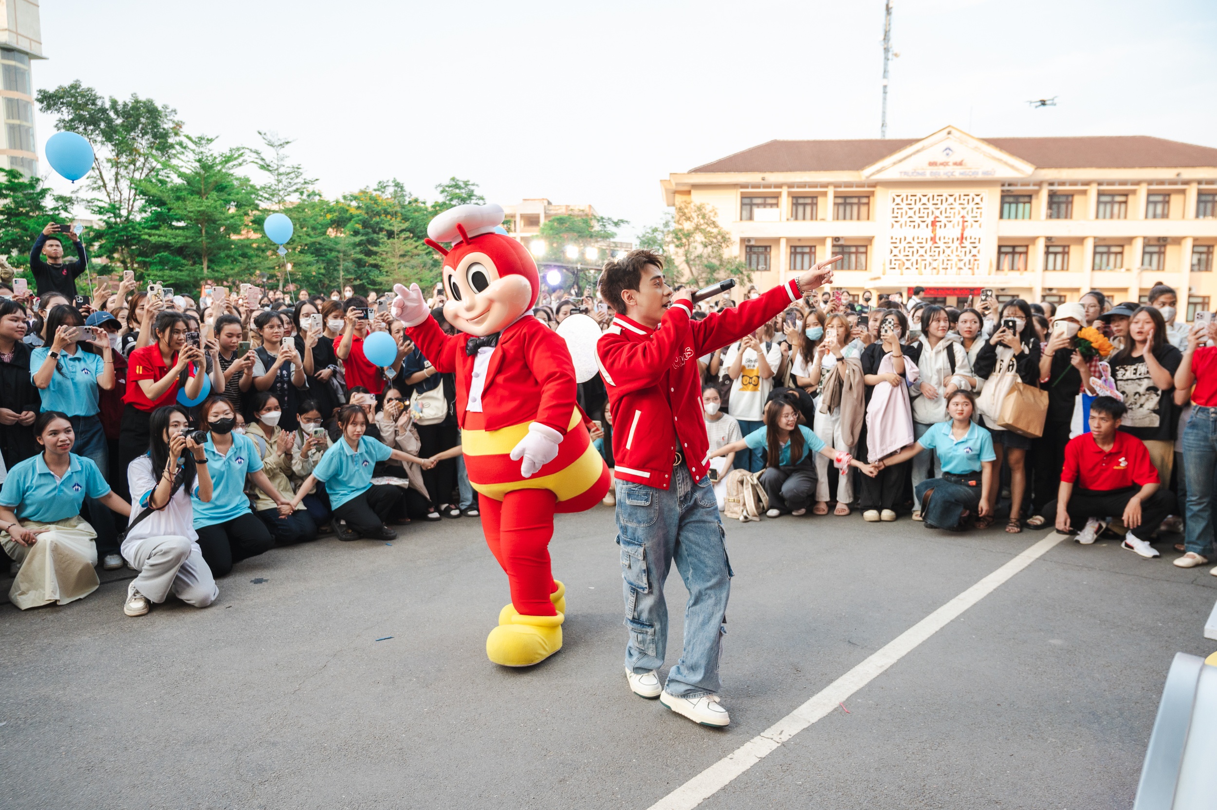 Jollibee ảnh 2 Jollibee anh 2