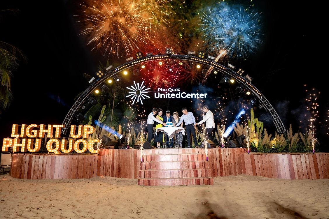 Phu Quoc United Center mo hoi sinh nhat 'dinh - doc - da' hinh anh
