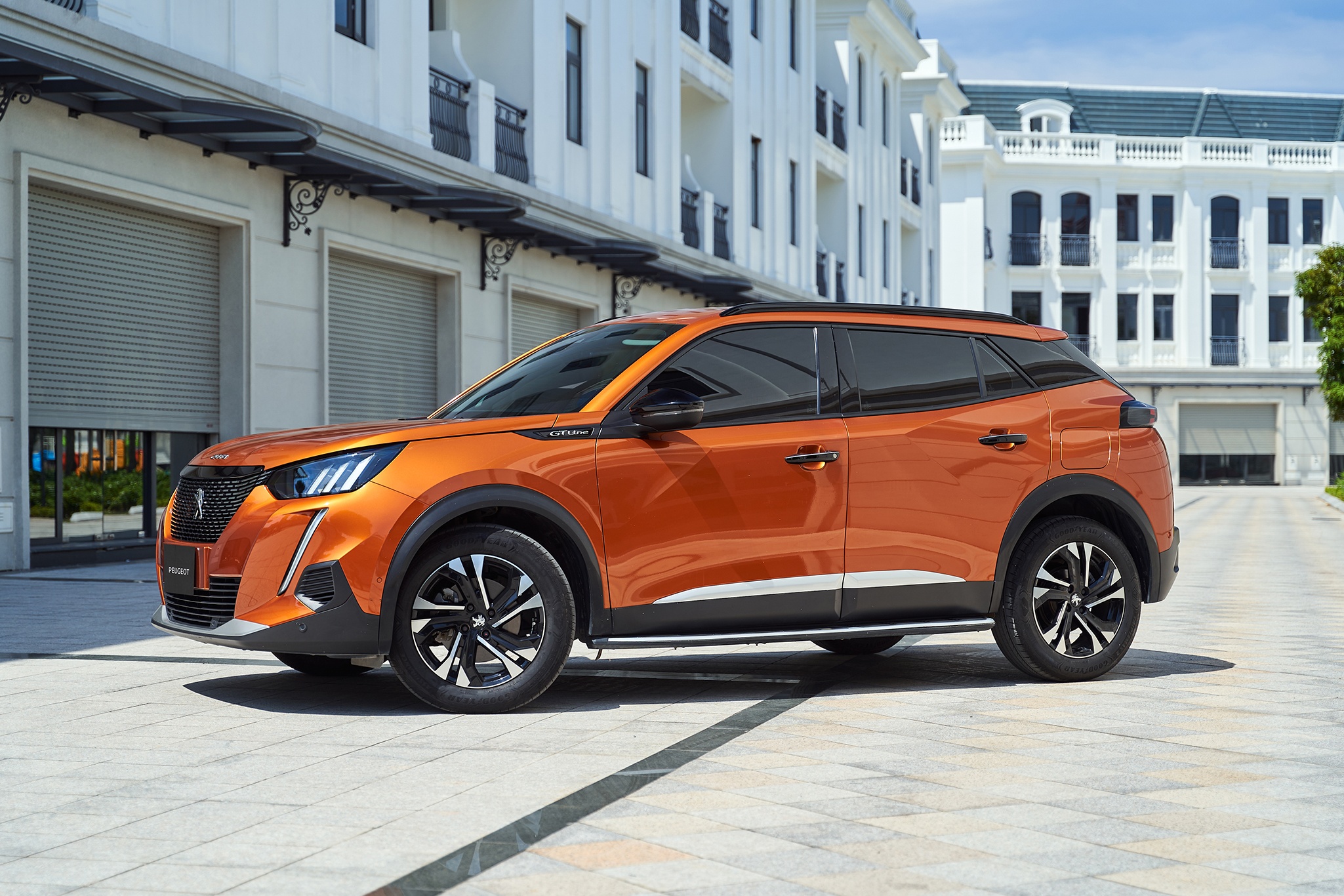 Kien tao phong cach thoi thuong voi Peugeot 2008 hinh anh