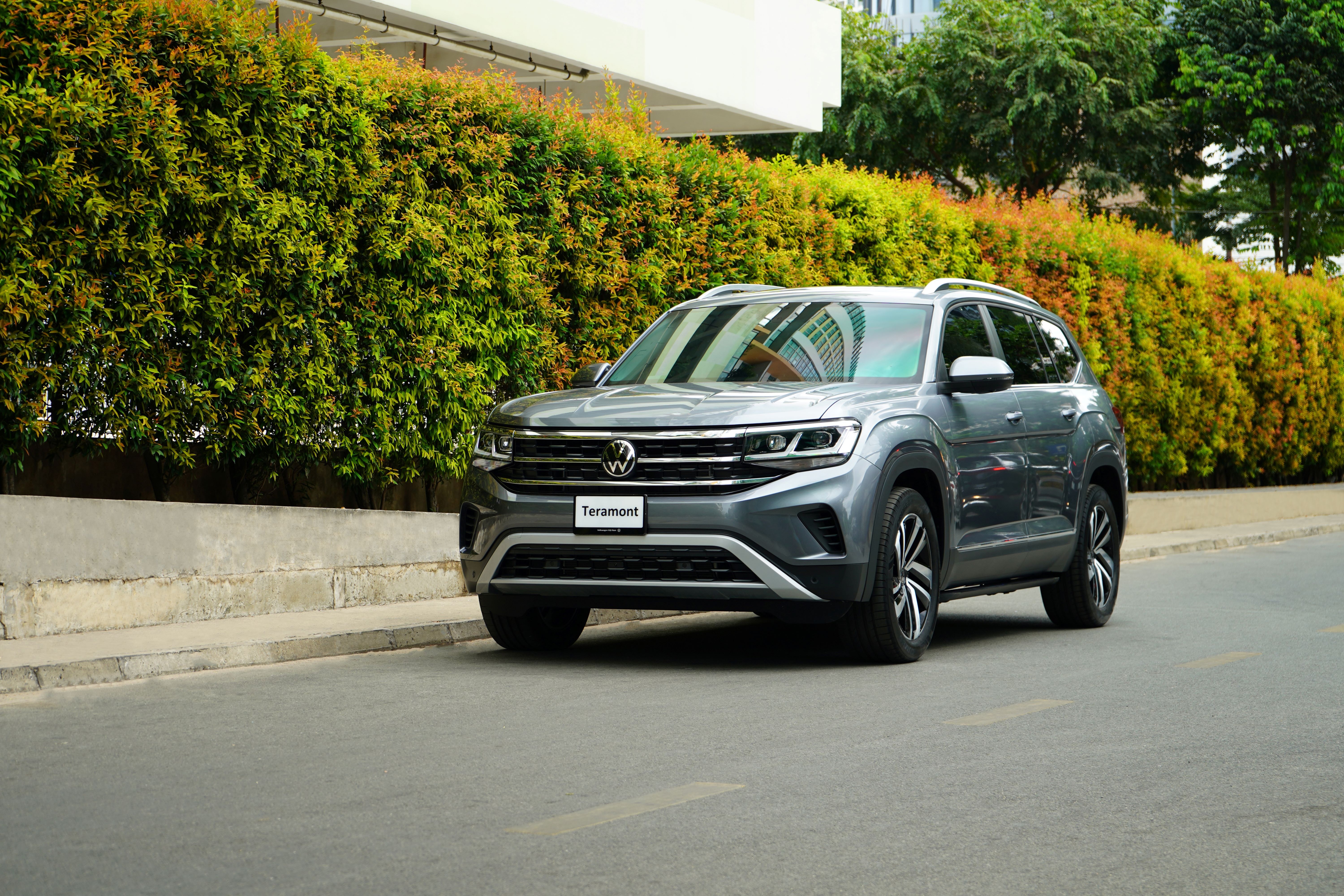 Volkswagen Teramont Limited Edition trang bi 'xin' gia 2,138 ty dong hinh anh