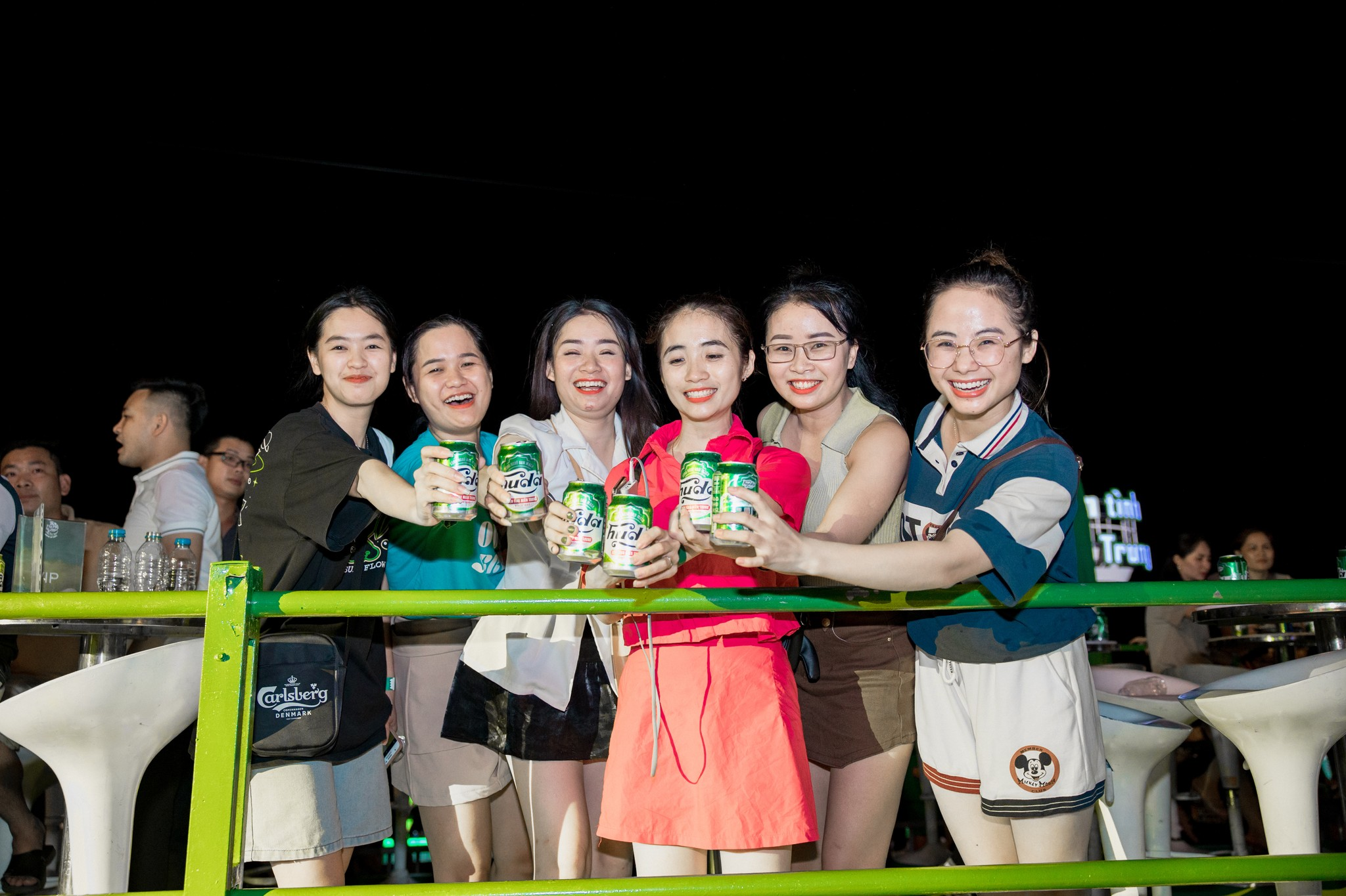 Xoay xoay Huda,  Le hoi bien Huda anh 3