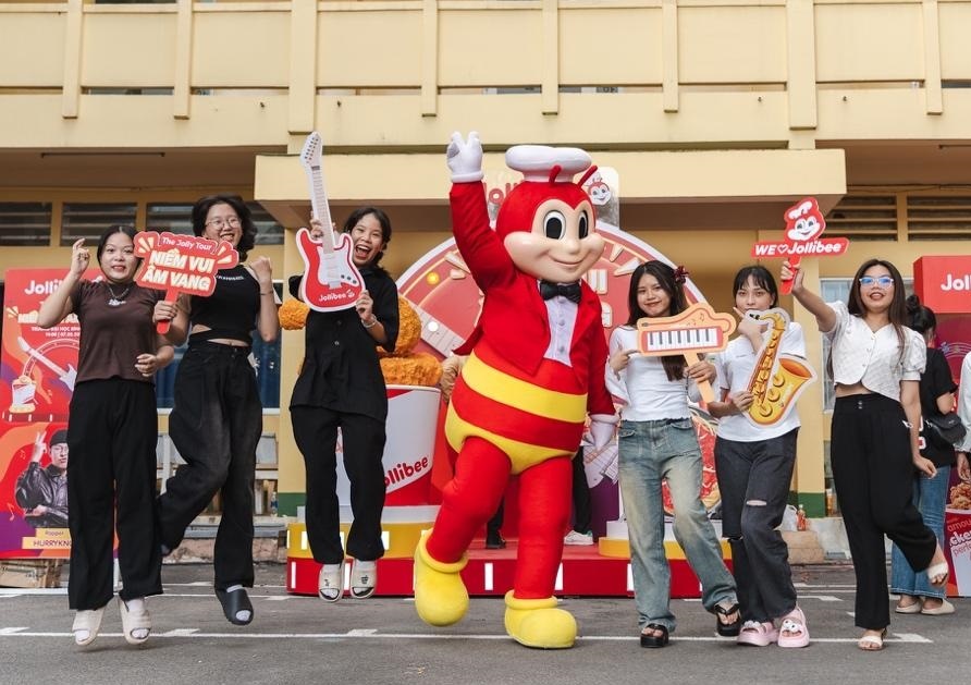 10.000 sinh vien ‘quay’ het minh voi The Jolly Tour - Niem vui am vang hinh anh