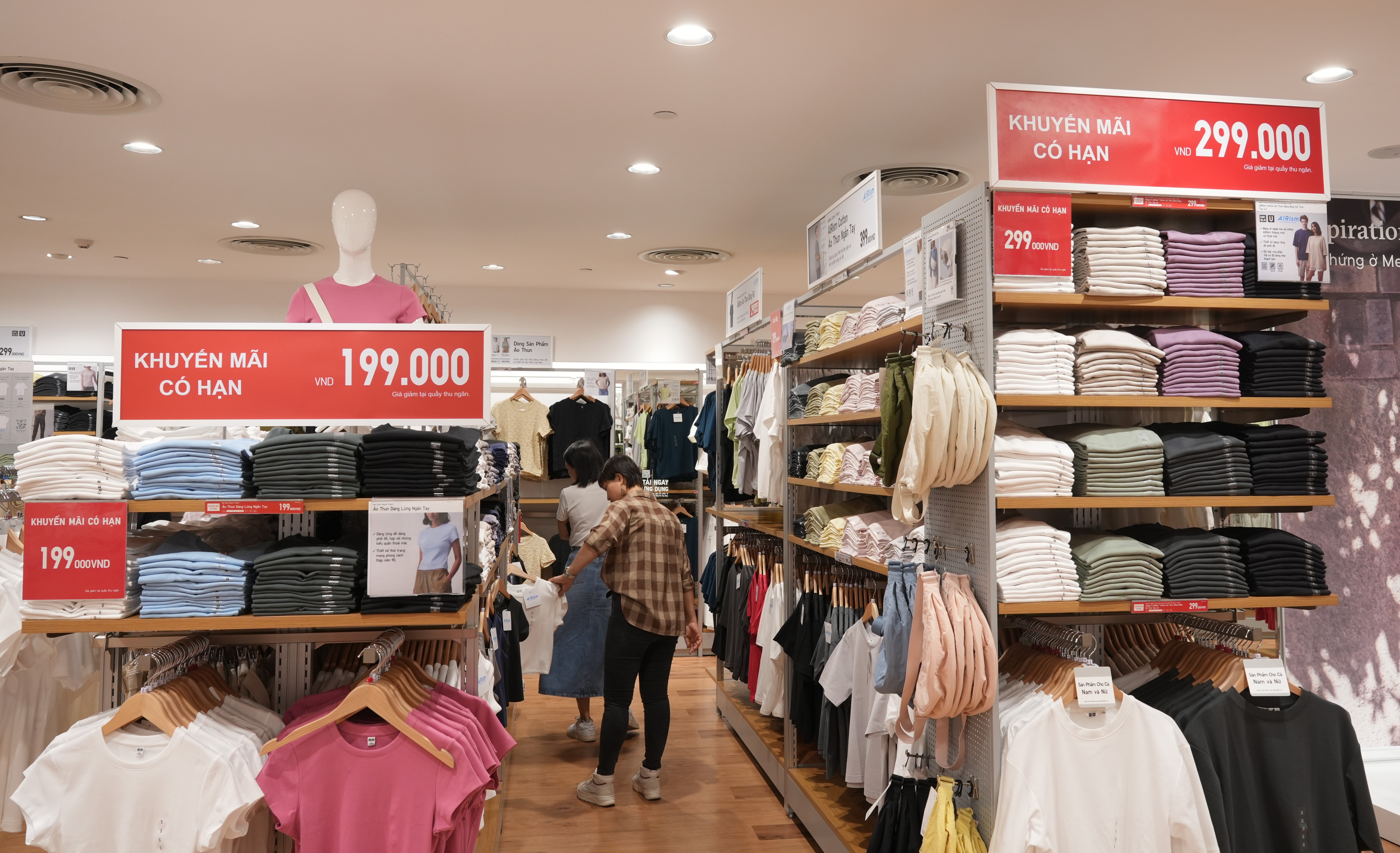 sinh nhat 40 nam Uniqlo anh 3