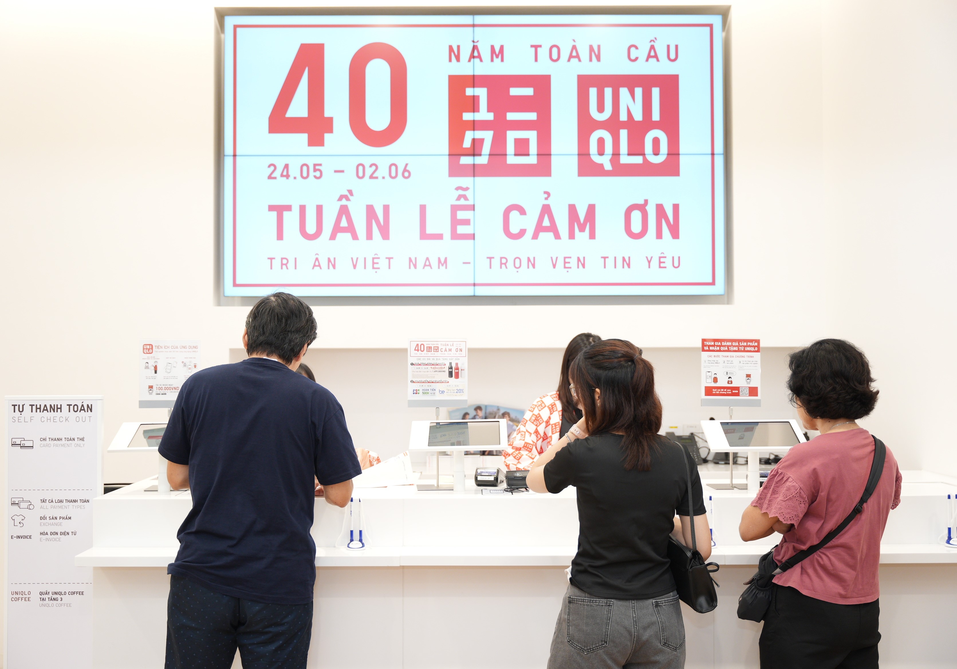 sinh nhat 40 nam Uniqlo anh 12