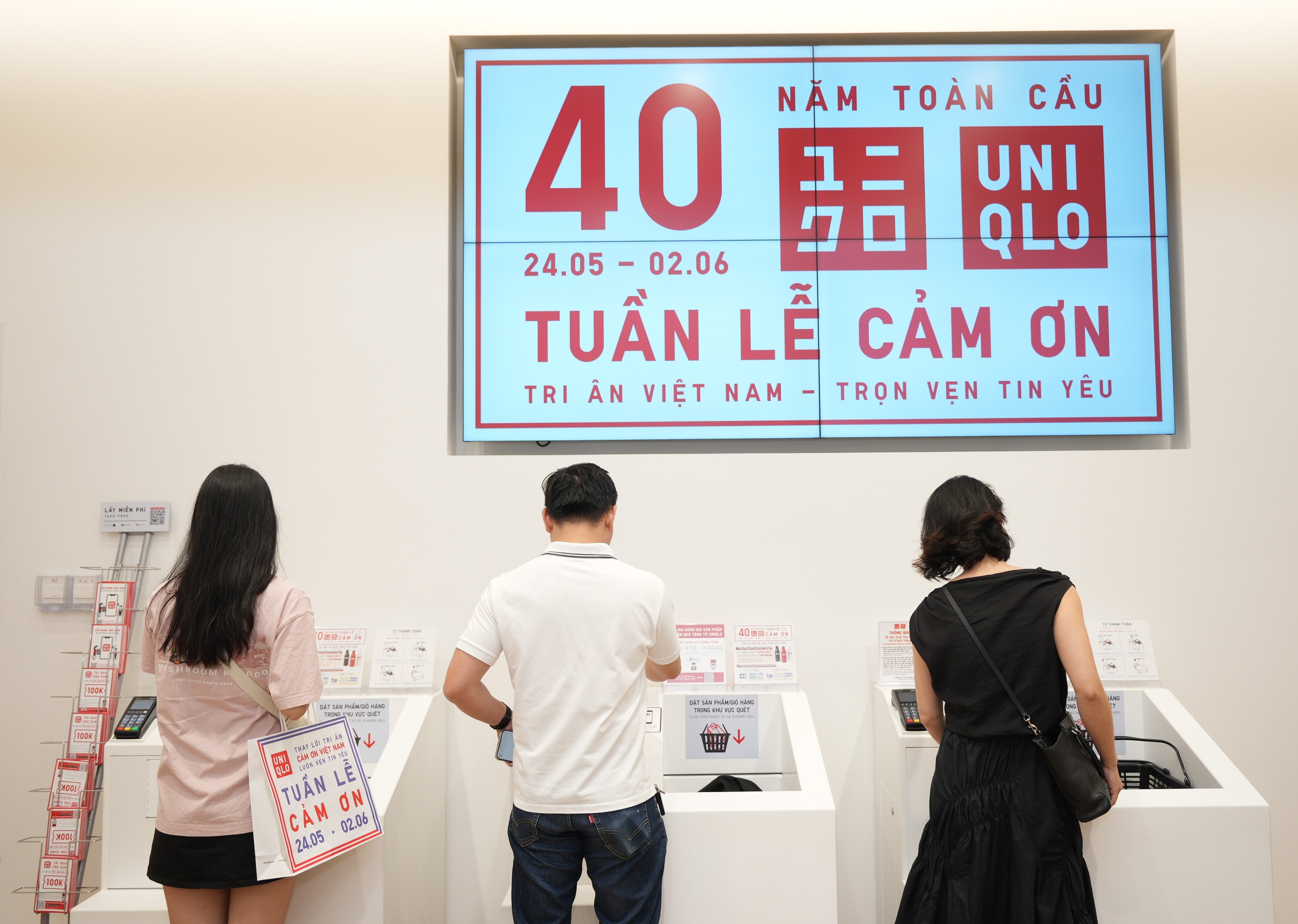 sinh nhat 40 nam Uniqlo anh 13