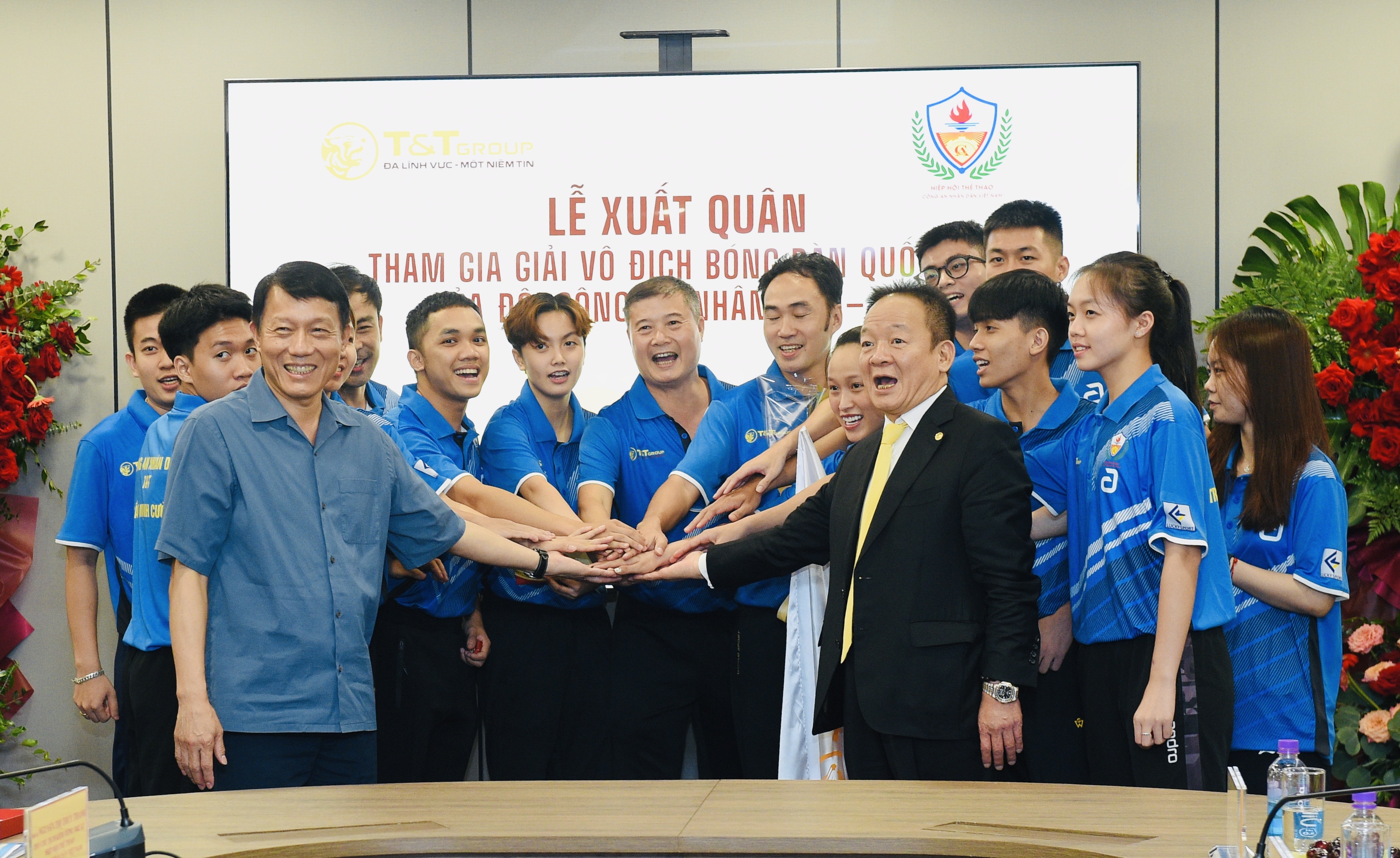 T&T Group hop tac phat trien bong ban thanh tich cao hinh anh