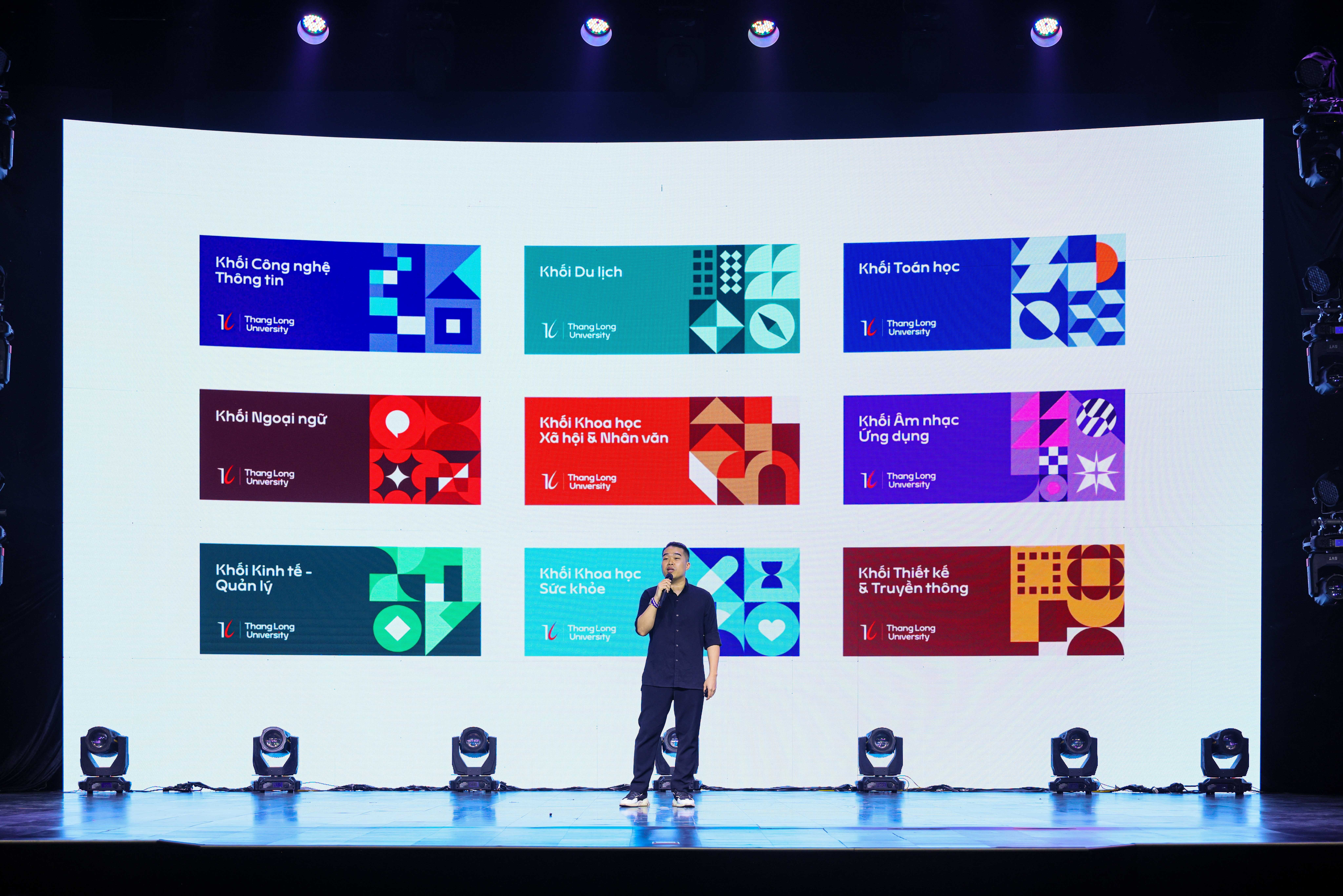 Ky nguyen Thang Long anh 3