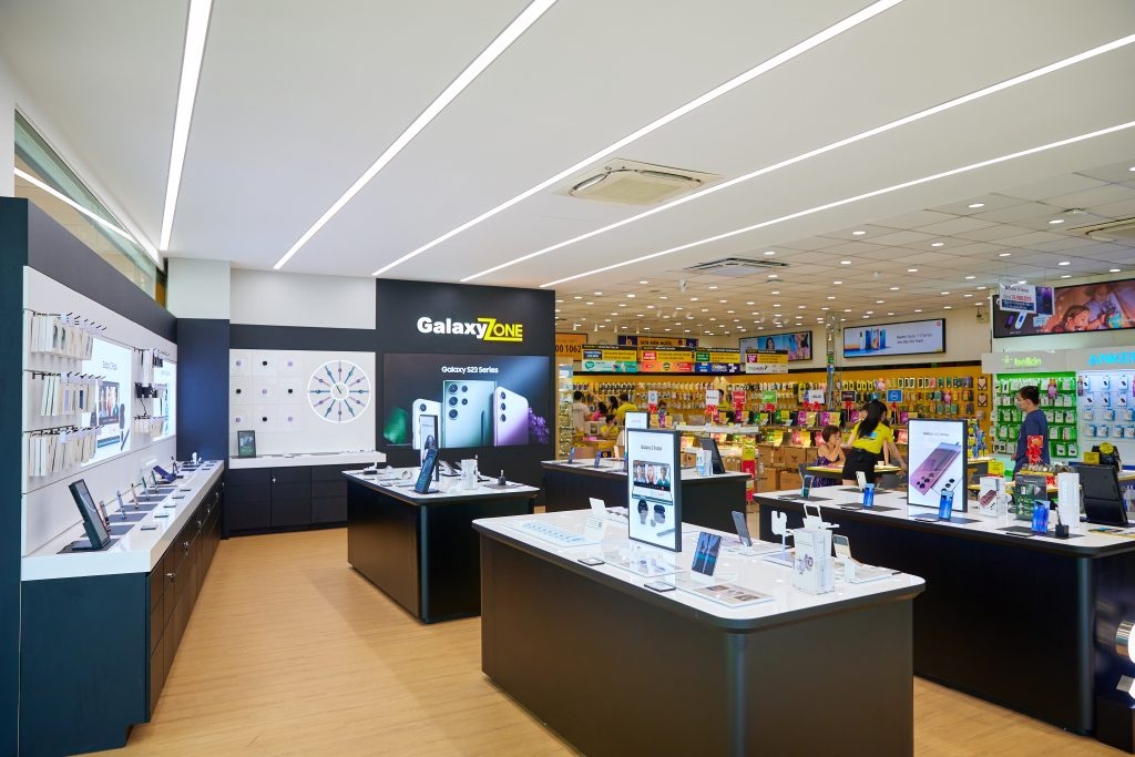 Chien luoc giup TGDD dan dau diem ban smartwatch chinh hang hinh anh