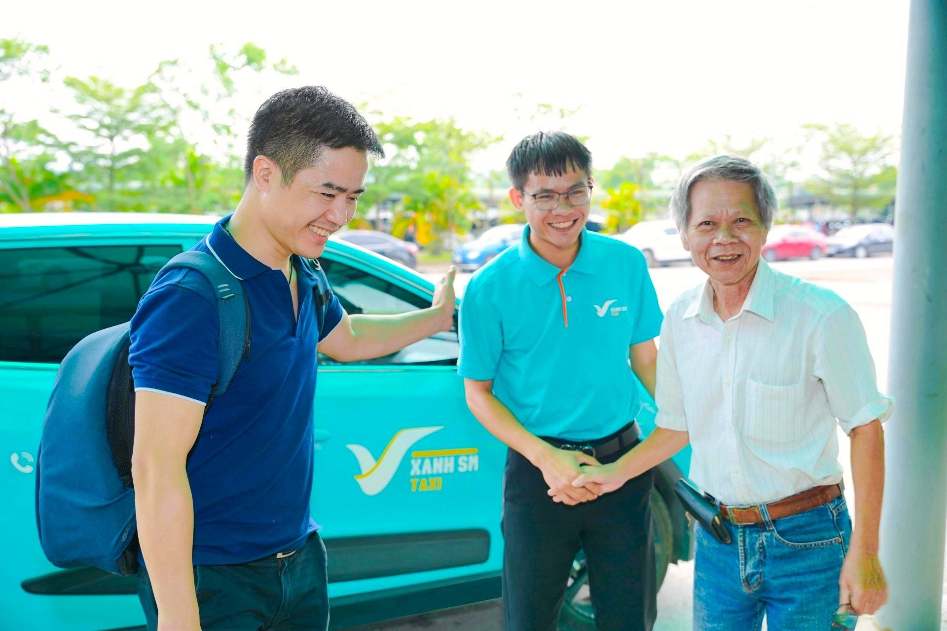 Xanh SM trien khai cac chuyen xe mien phi kham benh cho tre em Yen Bai hinh anh