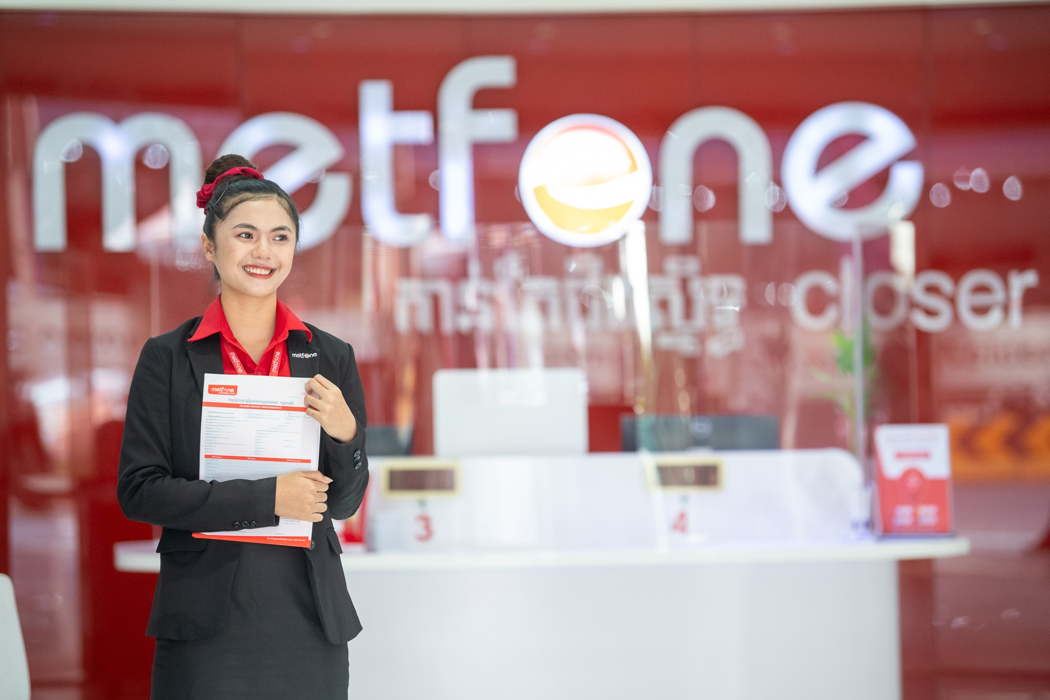 Dang sau ky tich cua Viettel ben ngoai Viet Nam hinh anh