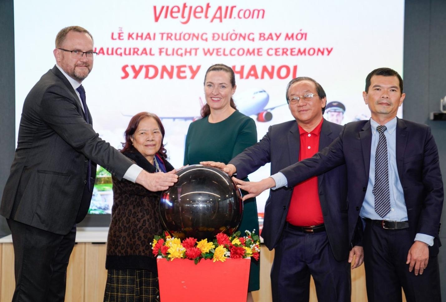 Vietjet khai truong duong bay Ha Noi - Sydney, ve thuong gia giam 50% hinh anh