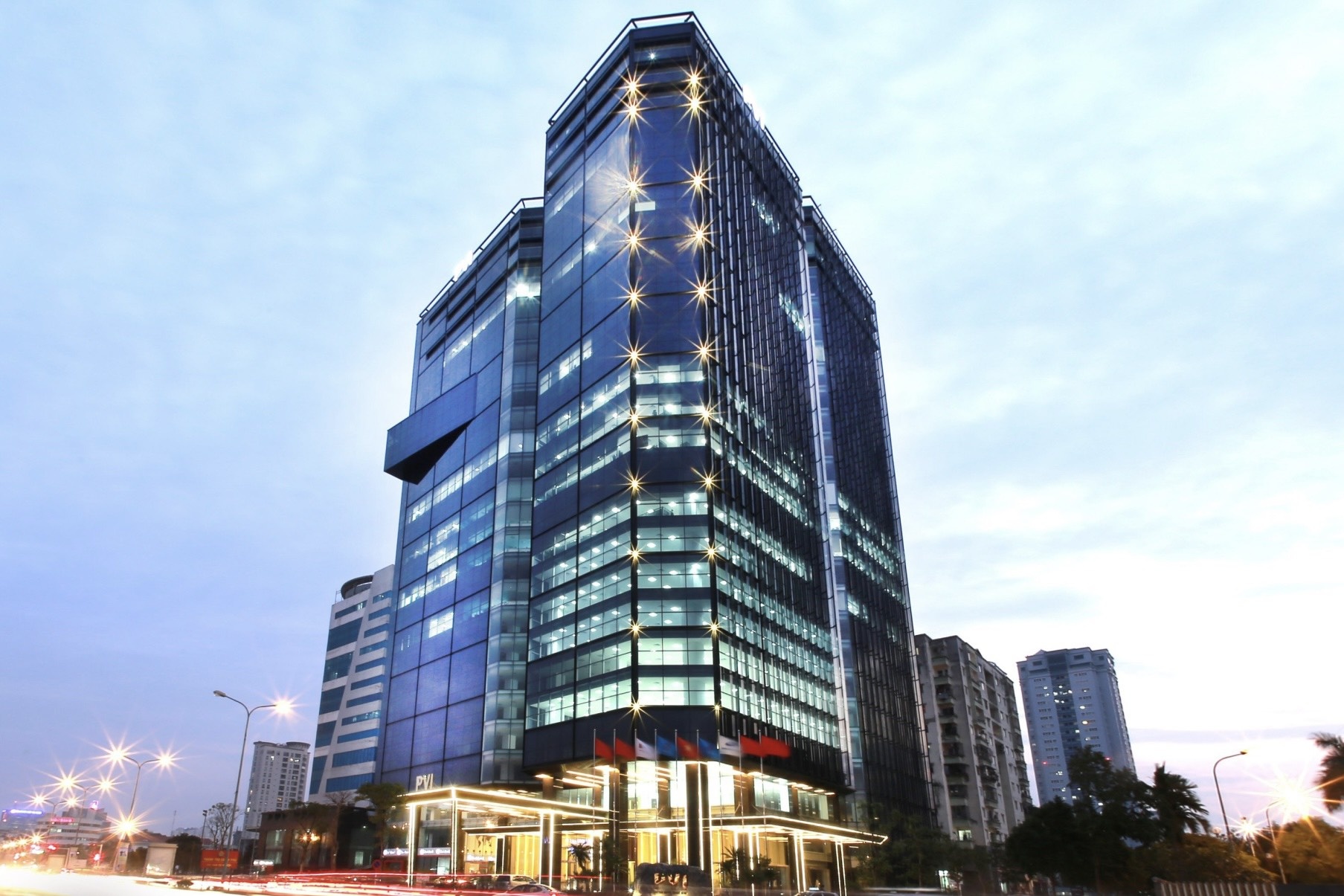 PVI dan dau top 10 cong ty bao hiem phi nhan tho uy tin nam 2024 hinh anh