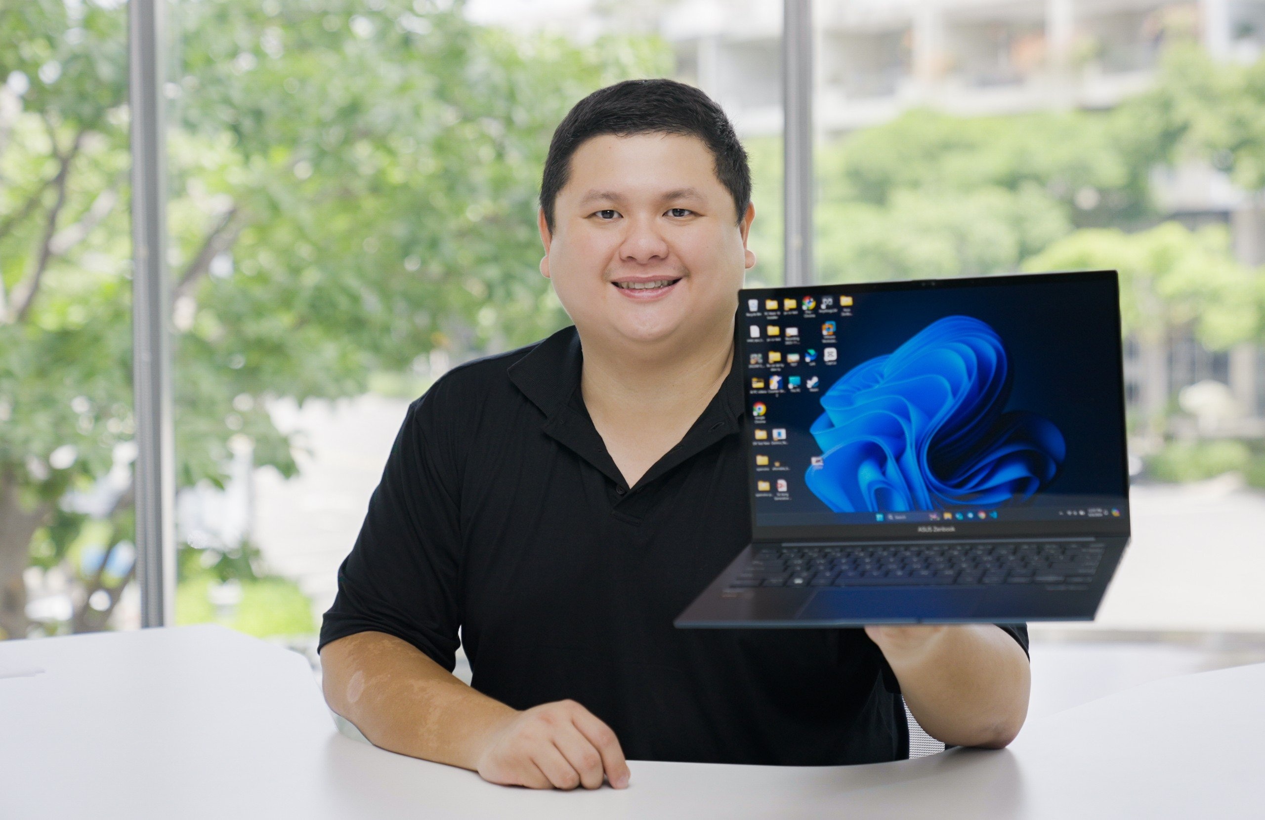 Hau bao vua phai co the trai nghiem ‘laptop voi AI’? hinh anh