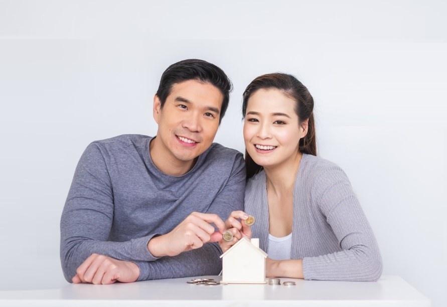 Corner Click phan tich thach thuc tai chinh cua cac cap vo chong tre hinh anh